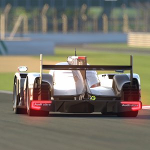 Silverstone Grand Prix Circuit_7.jpg