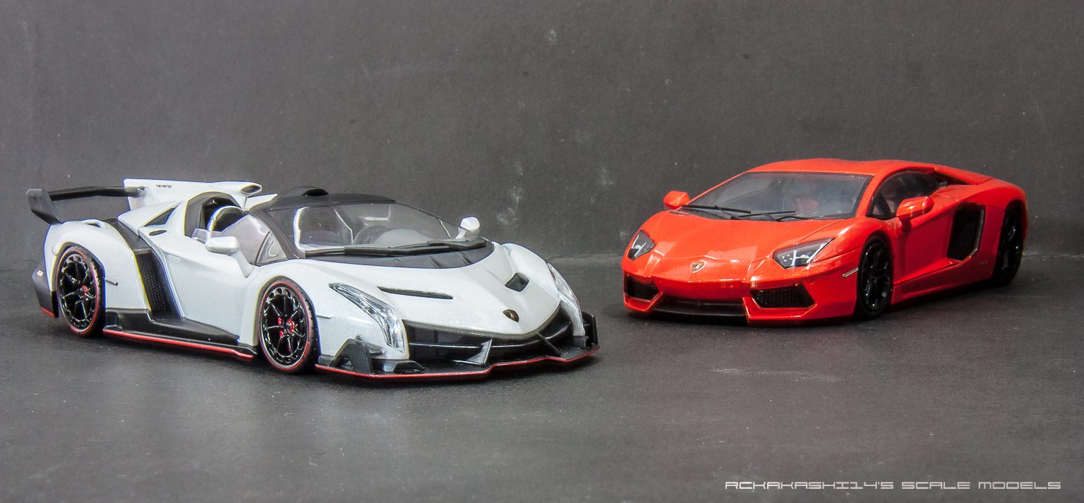 1:43 scale Lamborghini duo