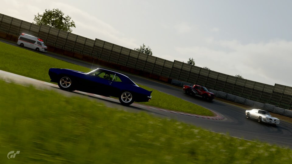 Here's hoping GT7 has local split-screen And it would be even nicer if  local multiplayer included a full grid to race against! Fingers crossed : r/ granturismo