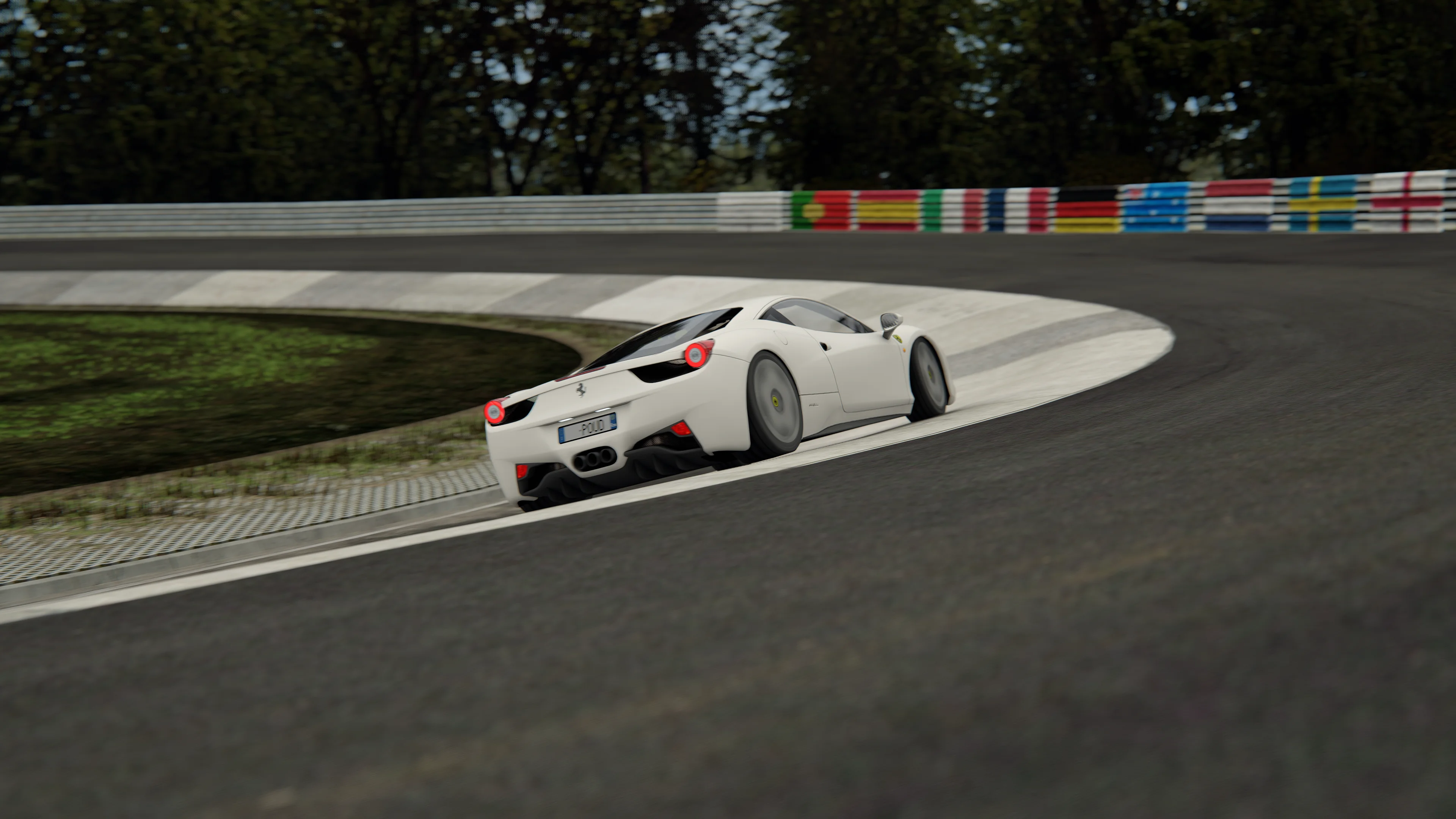 20241207-111248-ks_nordschleife-ferrari_458_s3.webp