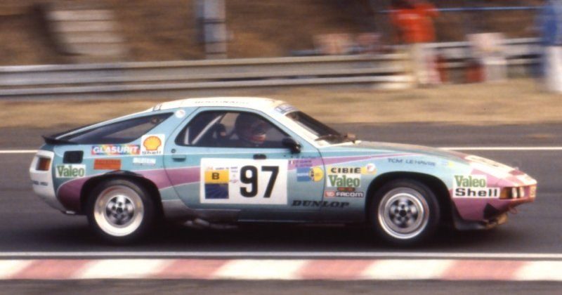 928 LM