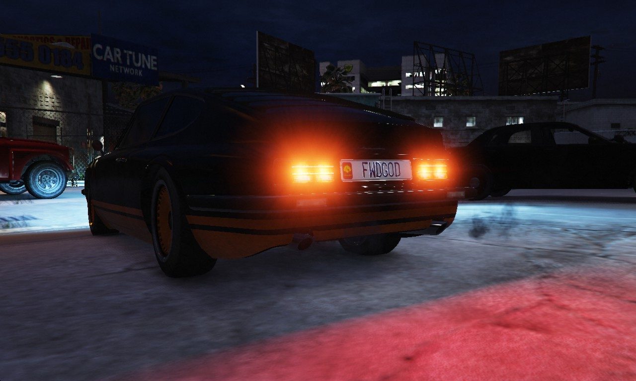 A car meet outside the Vanilla Unicorn 4