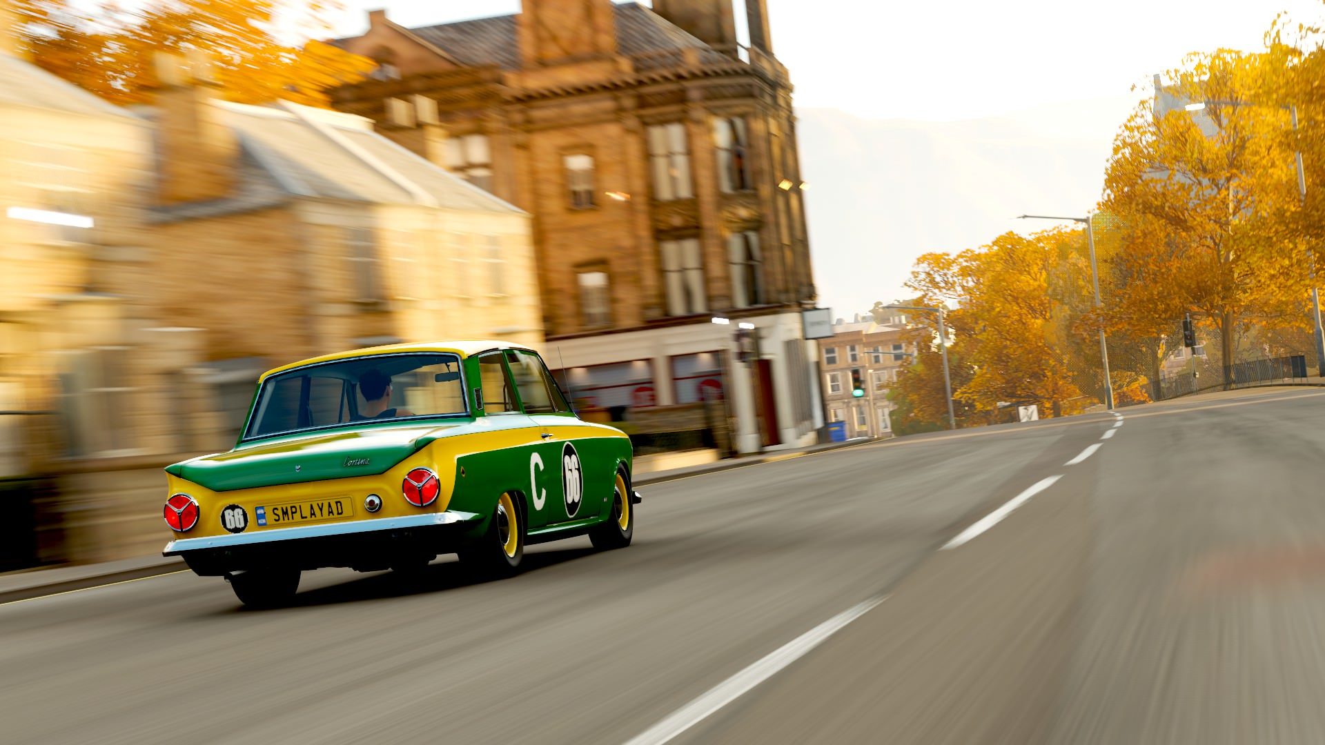 A Cortina cruise by the city