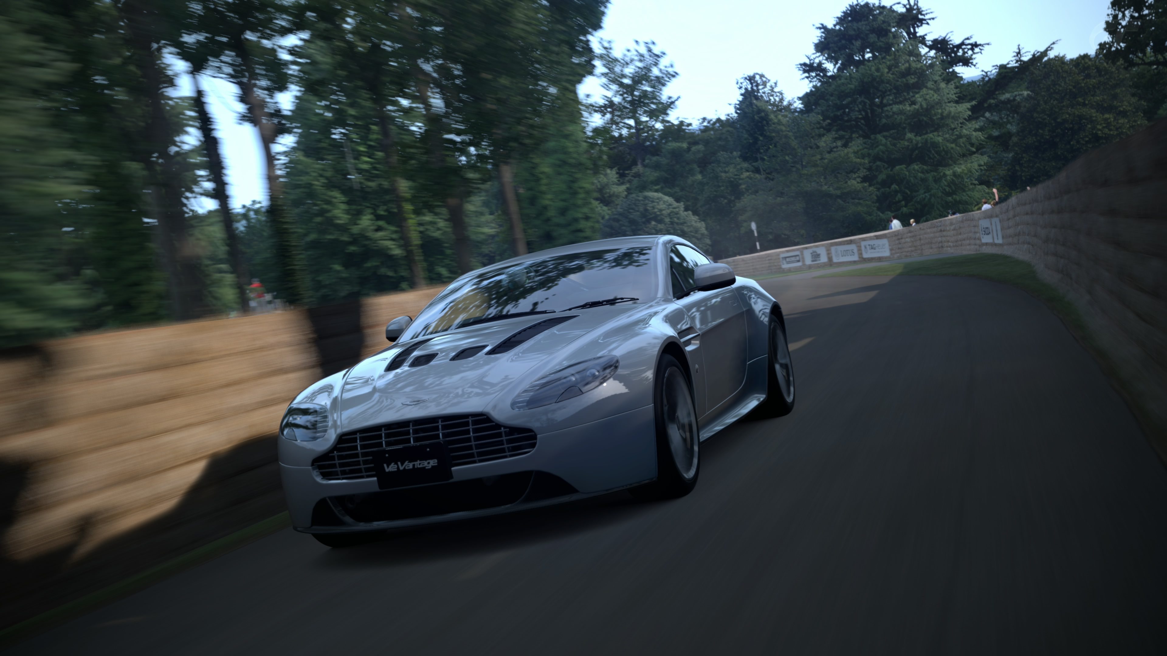 Aston Martin V12 Vantage '10