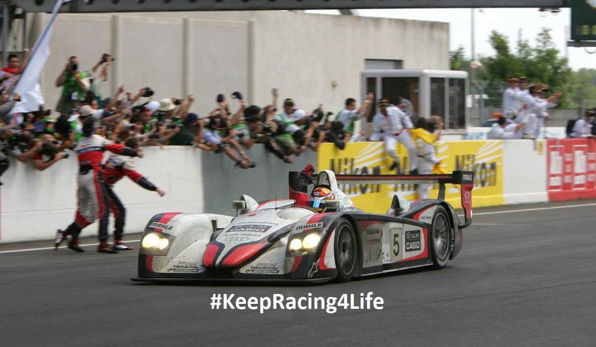 Audi Wins At The 24 Hours Of Le Mans, 2004