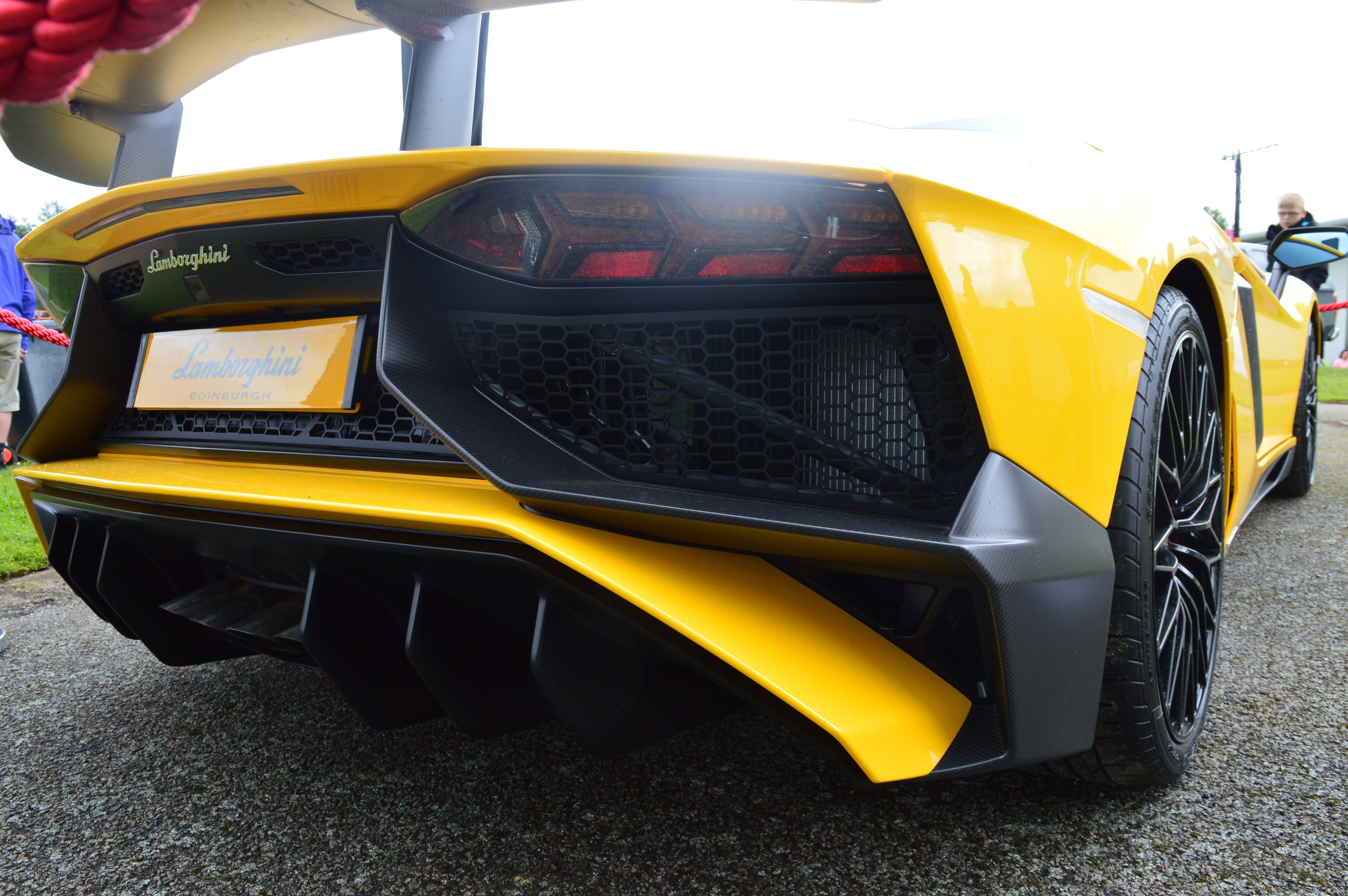 Aventador SV