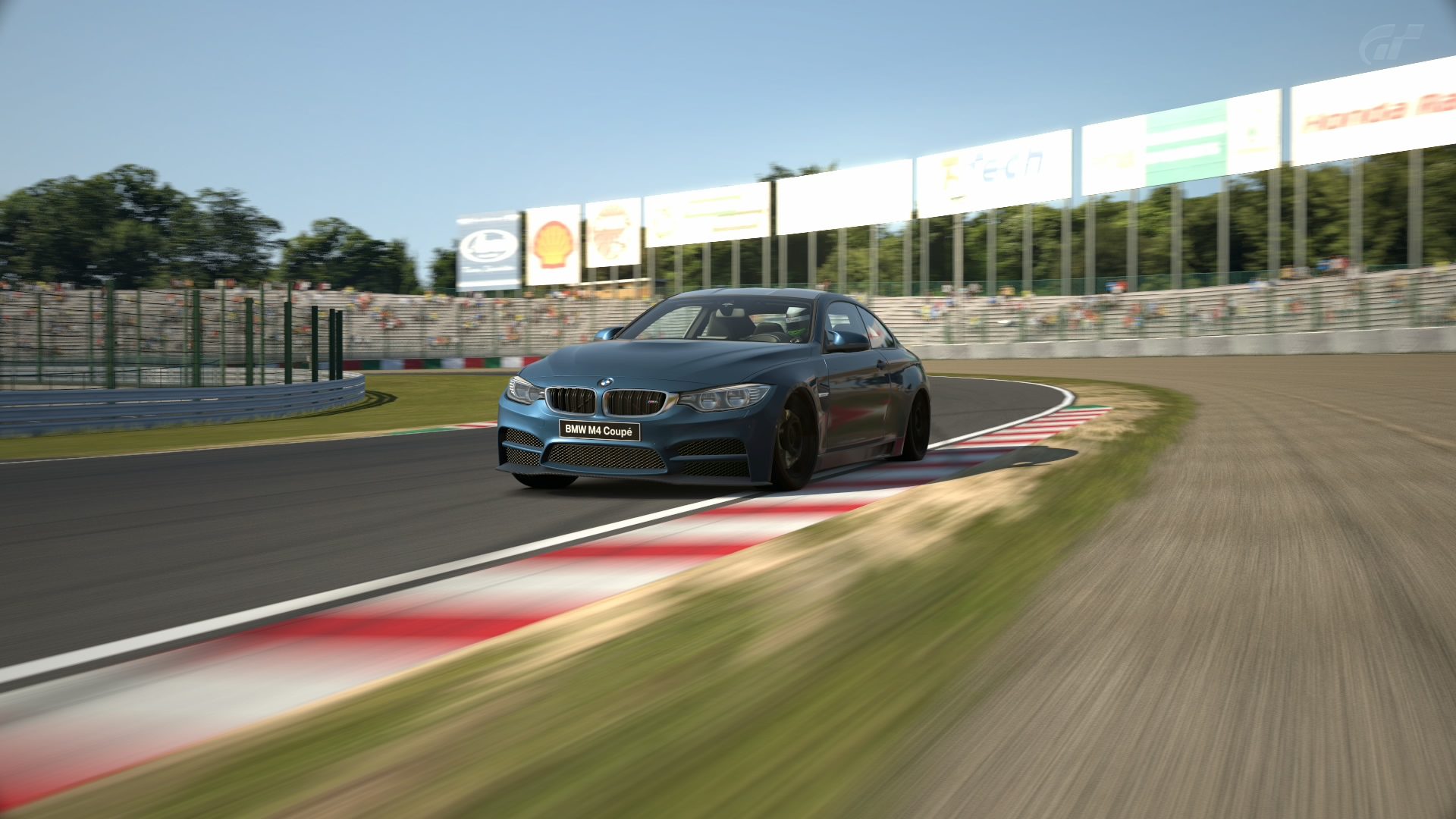 BMW M4 Coupe (4)