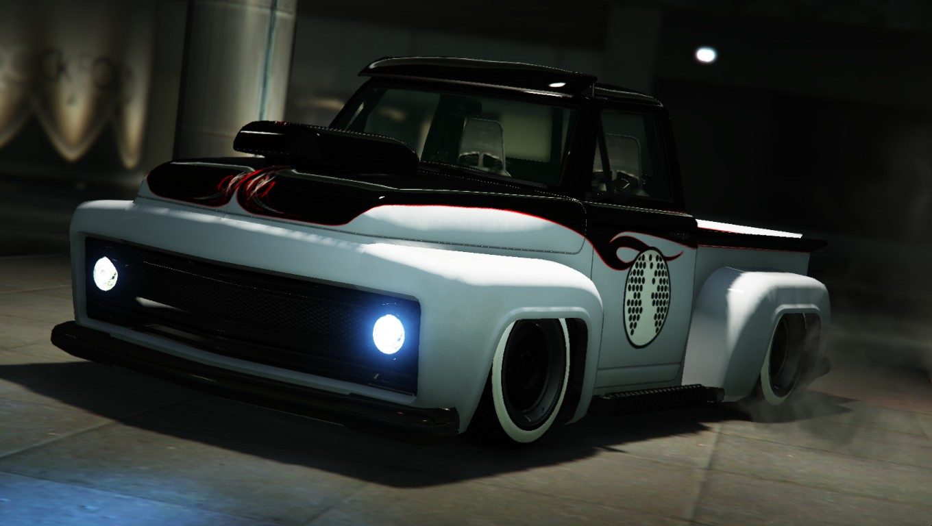 Cradle to the grave: Tim Vapid's abominable Slamvan Custom 15