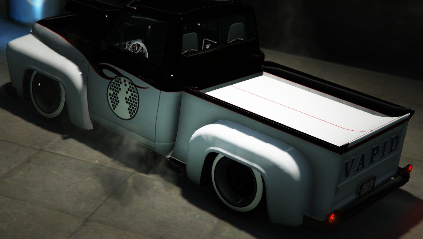 Cradle to the grave: Tim Vapid's abominable Slamvan Custom 17