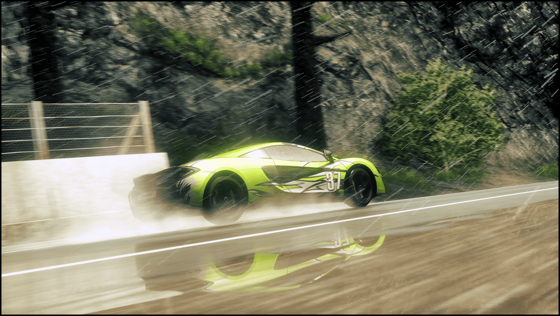 DRIVECLUB™ 570S 4