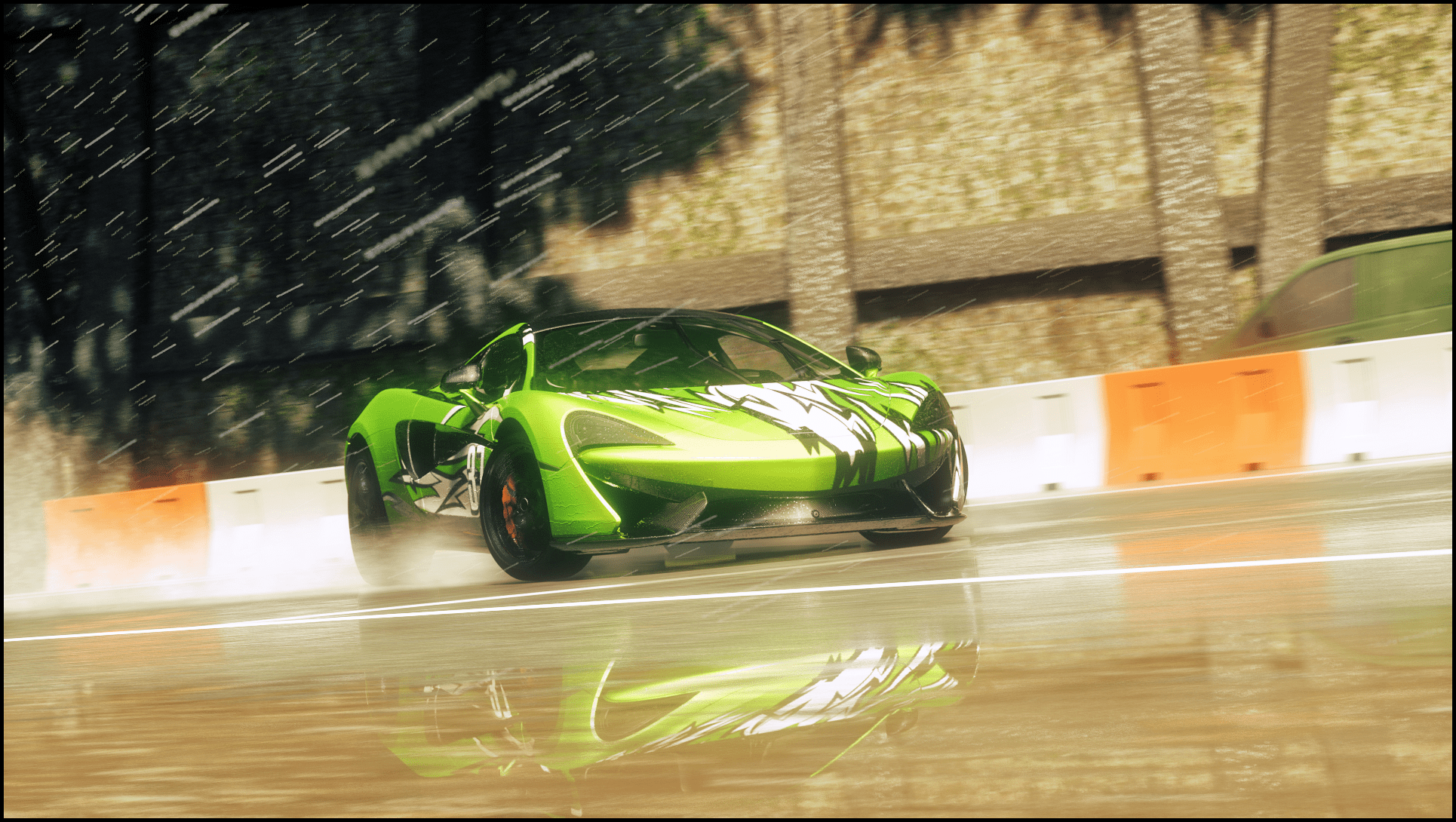 DRIVECLUB™ 570S 6