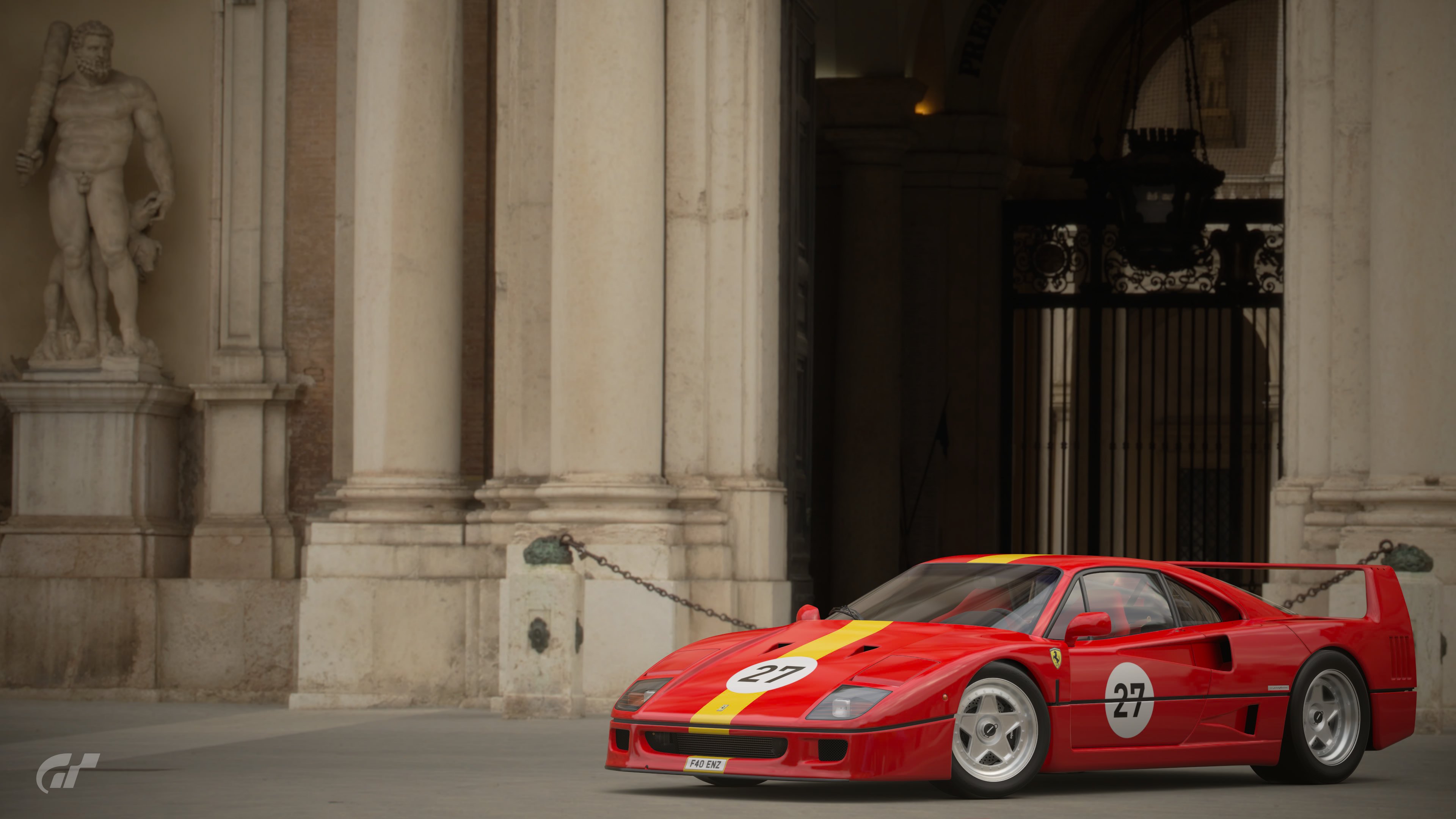 Ferrari F40 in Modena