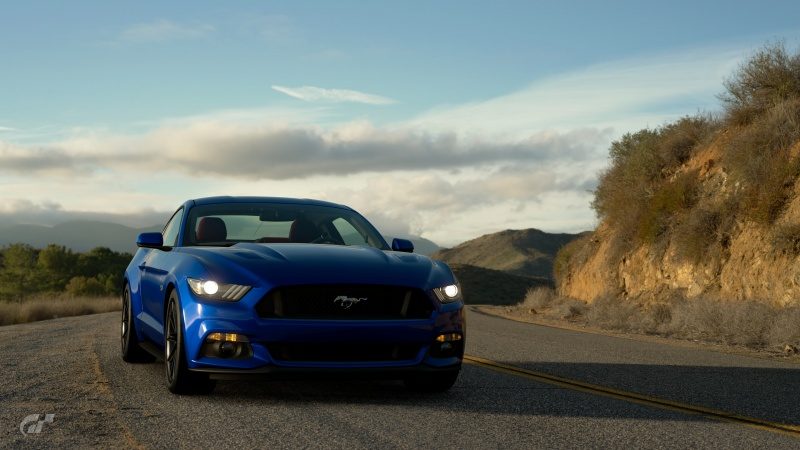 Ford Mustang GT 5.0 - California Highway.jpg