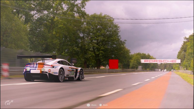 GT Sport - Aston Martin Racing Art Car 2013 02.jpg
