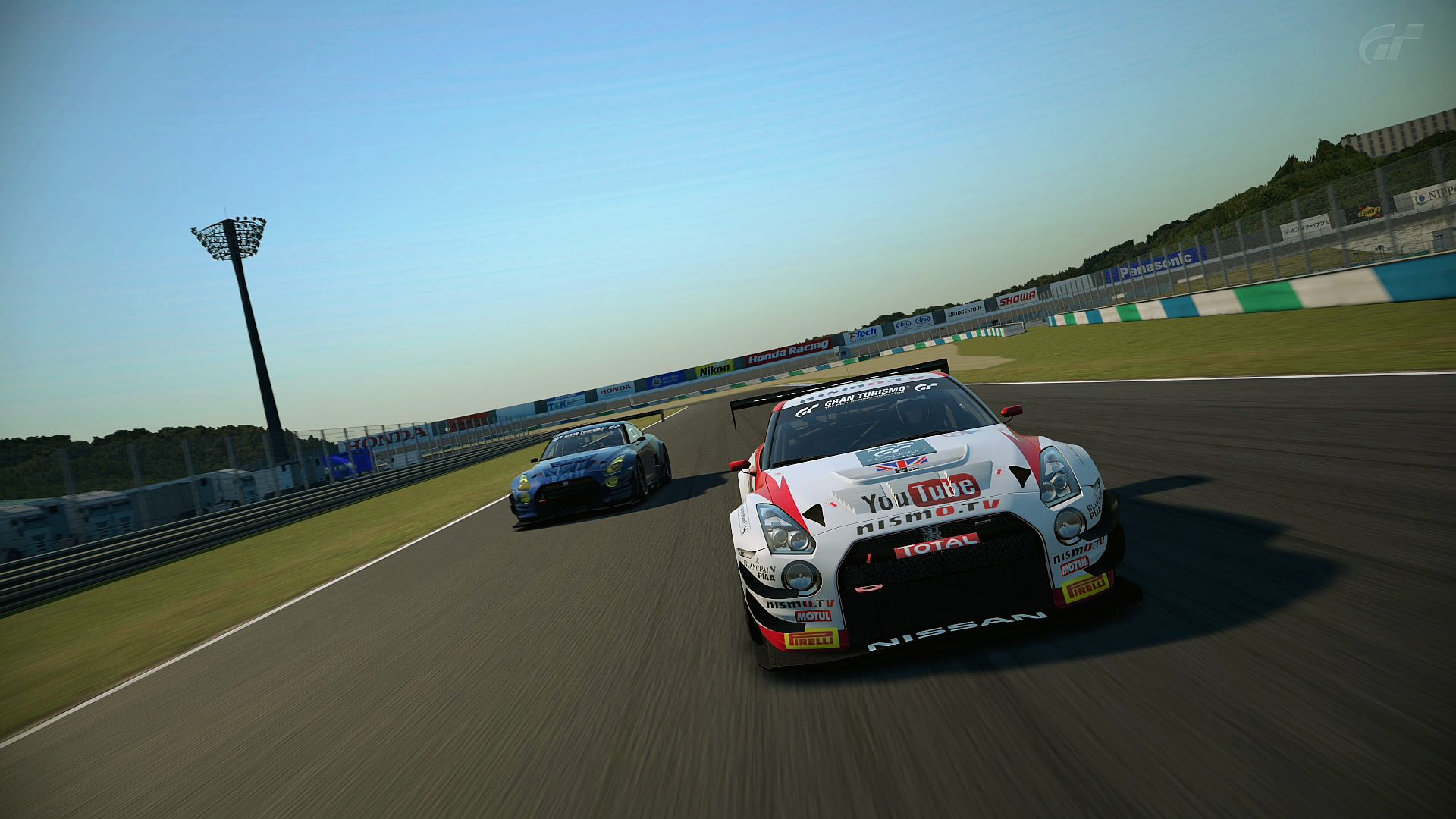 GT3 Cars racing on Motegi_4.jpg