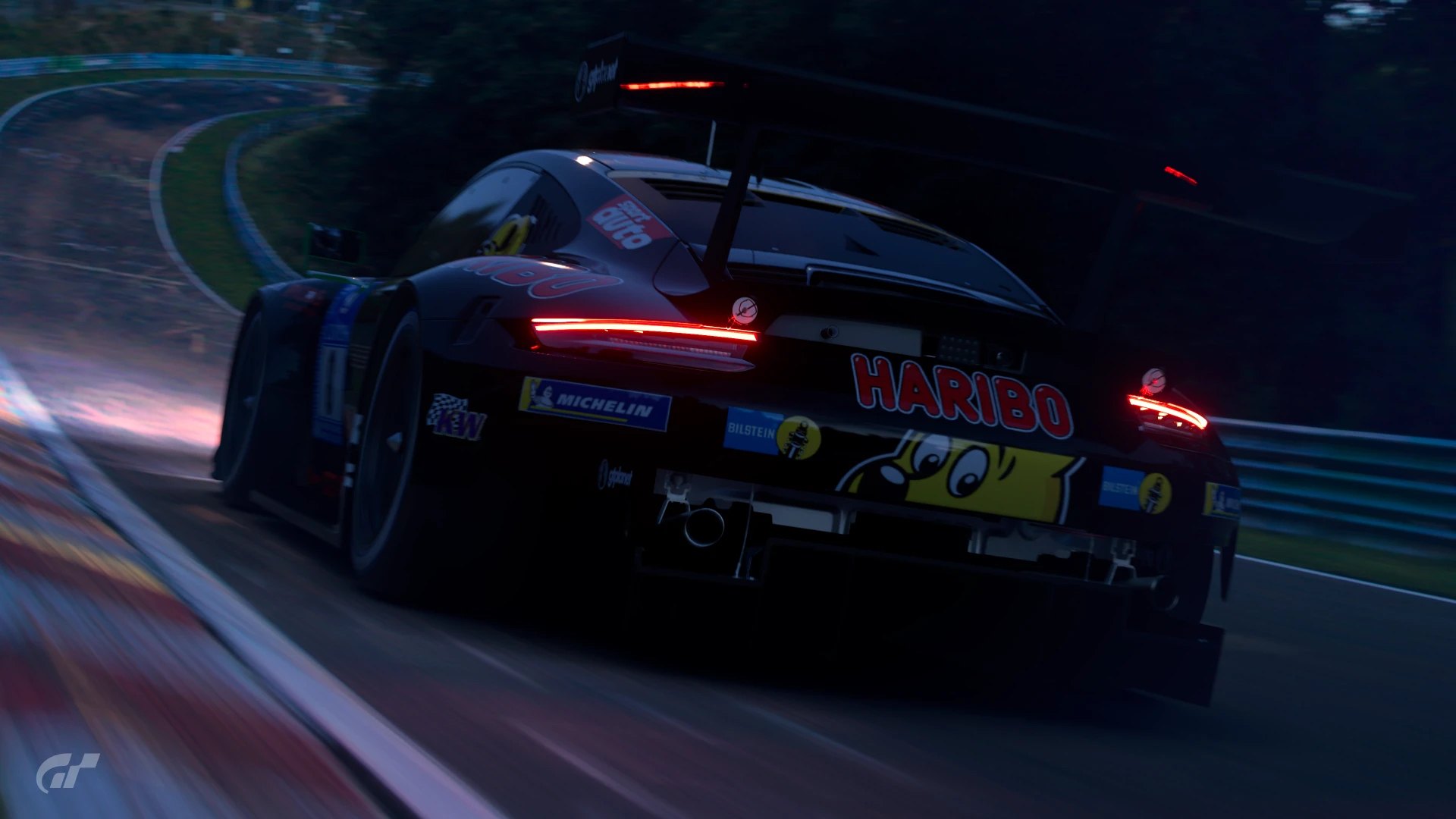 Haribo Manthey 2011 No 8 N24.jpg