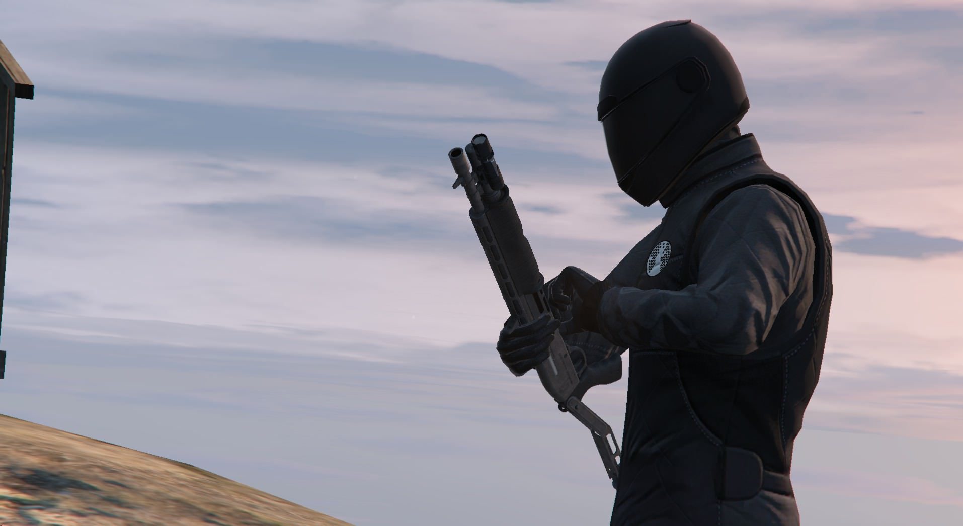 Having a quick look at the new Cayo Perico Heist weaponry, featuring the tamed racing animal 14