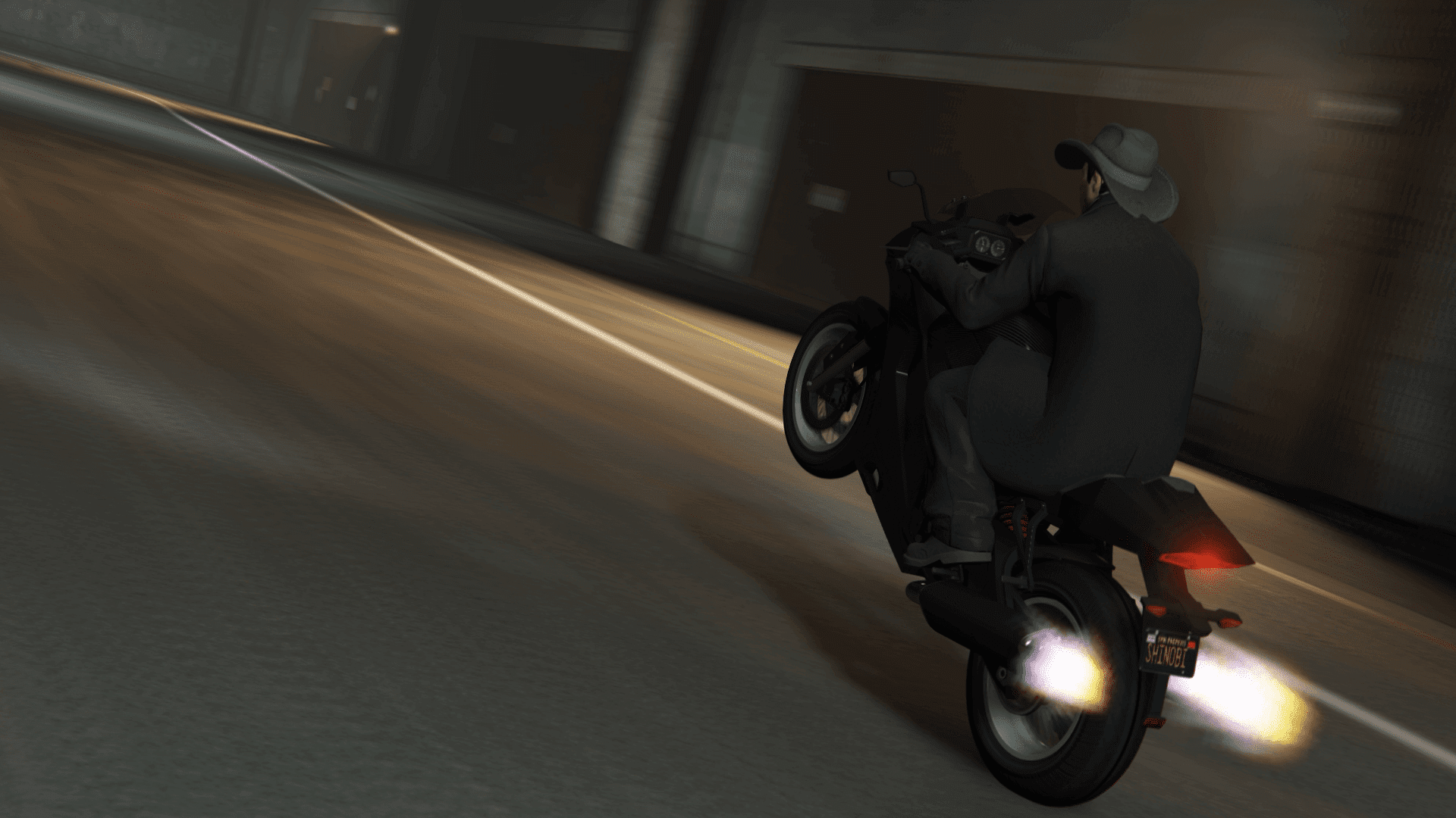 (HD) An SPD sneak on The Contract dripfeed: a shadow wanders through the Los Santos Car Meet, perceived by us as a Nagasaki Shinobi 4