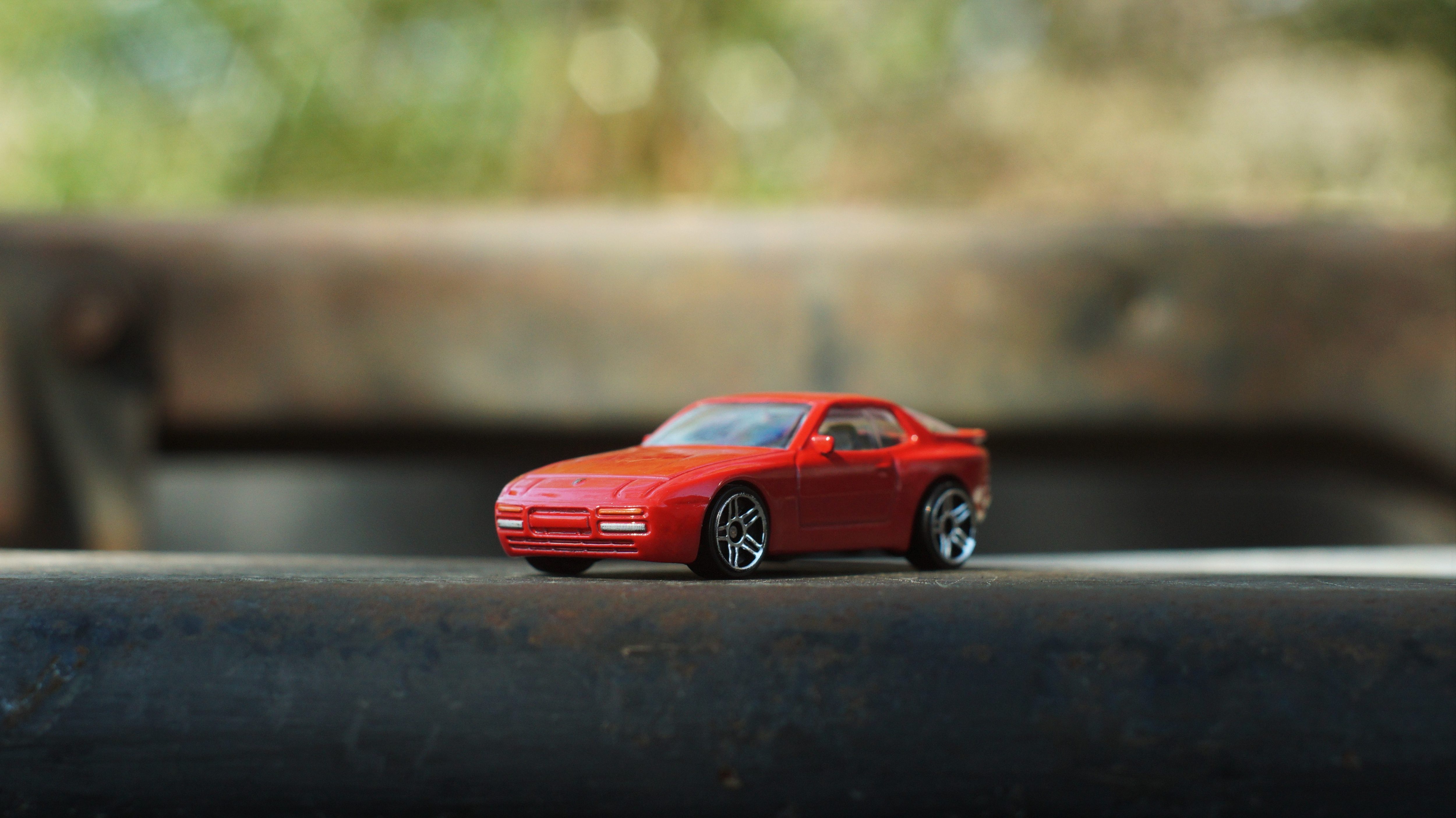 Hot Wheels: Porsche 944