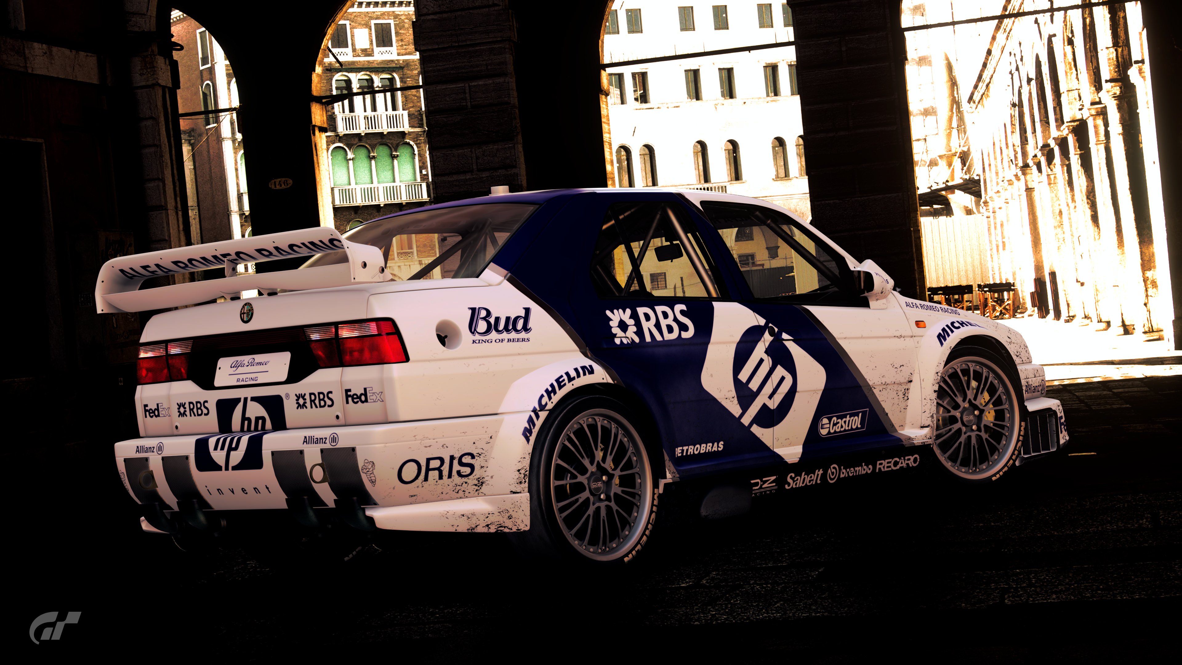 HP Alfa Romeo 155.jpg