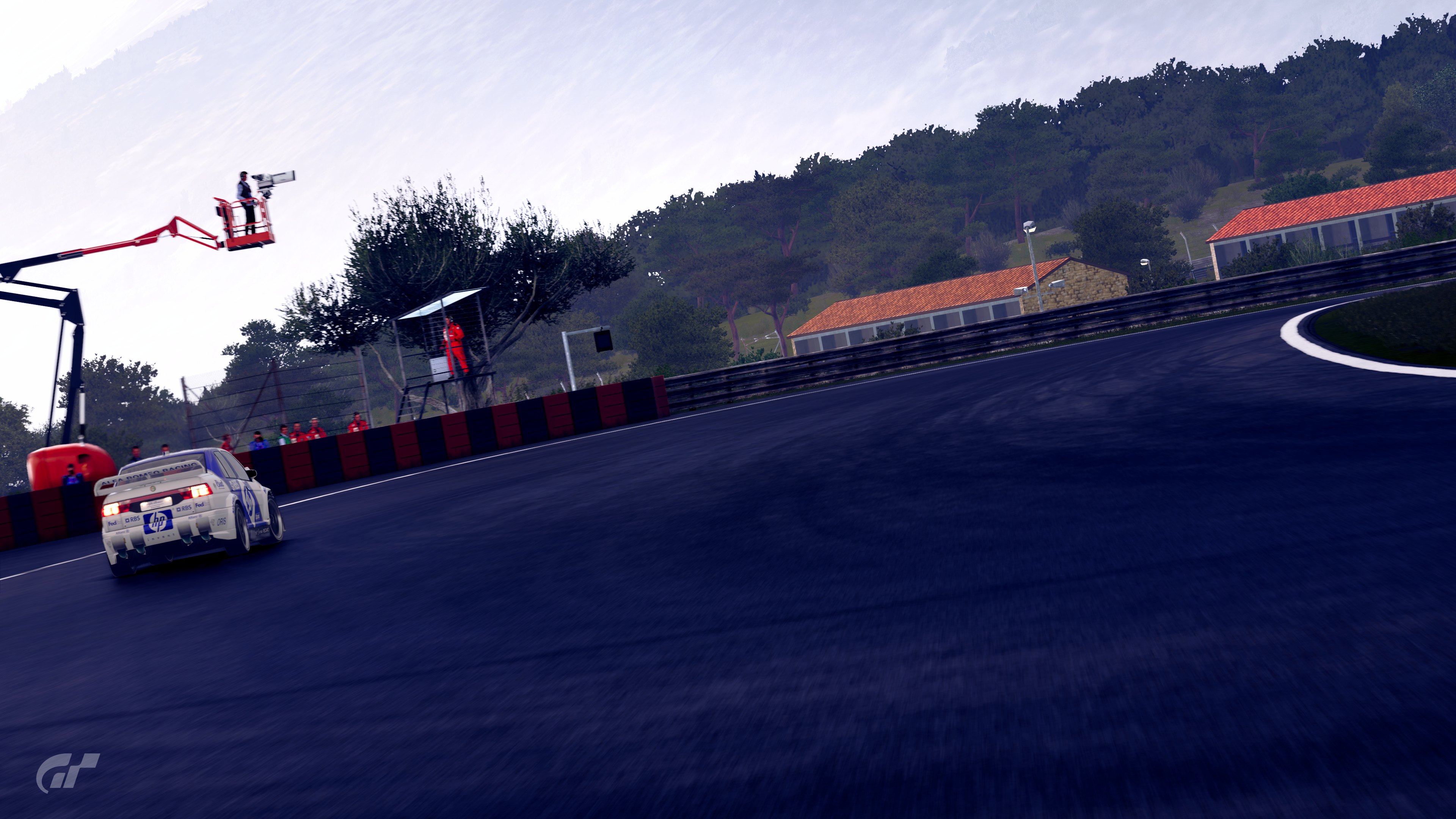 HP Alfa Romeo 155 Race shot 2.jpg