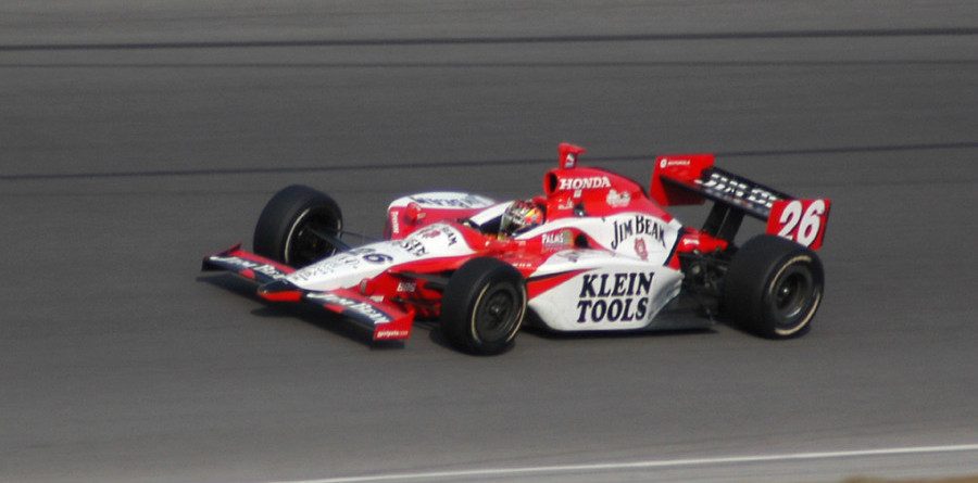 Irl-wheldon-holds-on-to-score-win-in-homestead