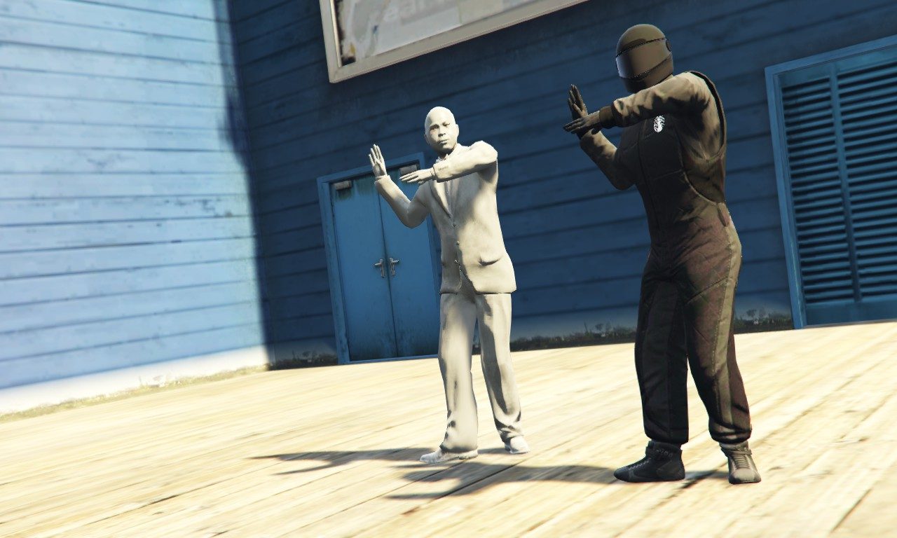 It's often said that tamed racing animal "The Guts" likes to be a human statue