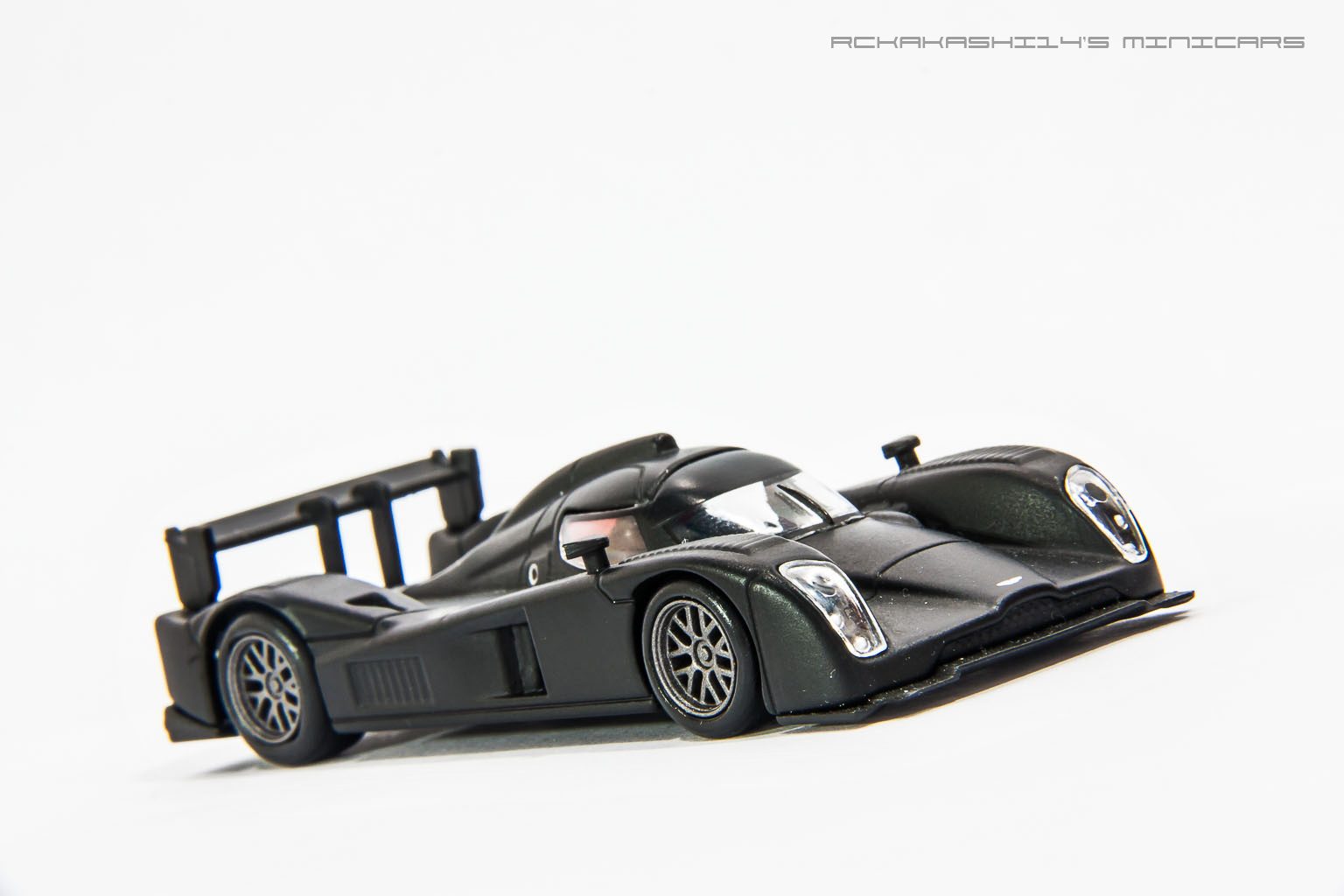 Kyosho 1:64 - Lola-Aston Martin B09/60