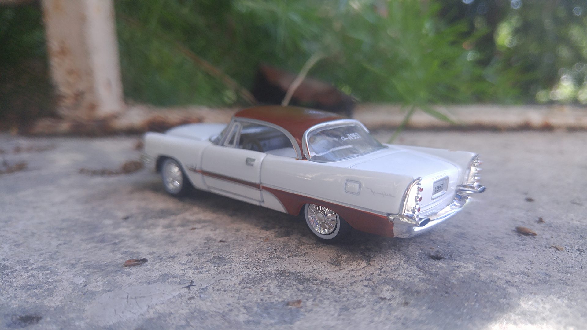 M2 1/64: 1957 Desoto Fireflite
