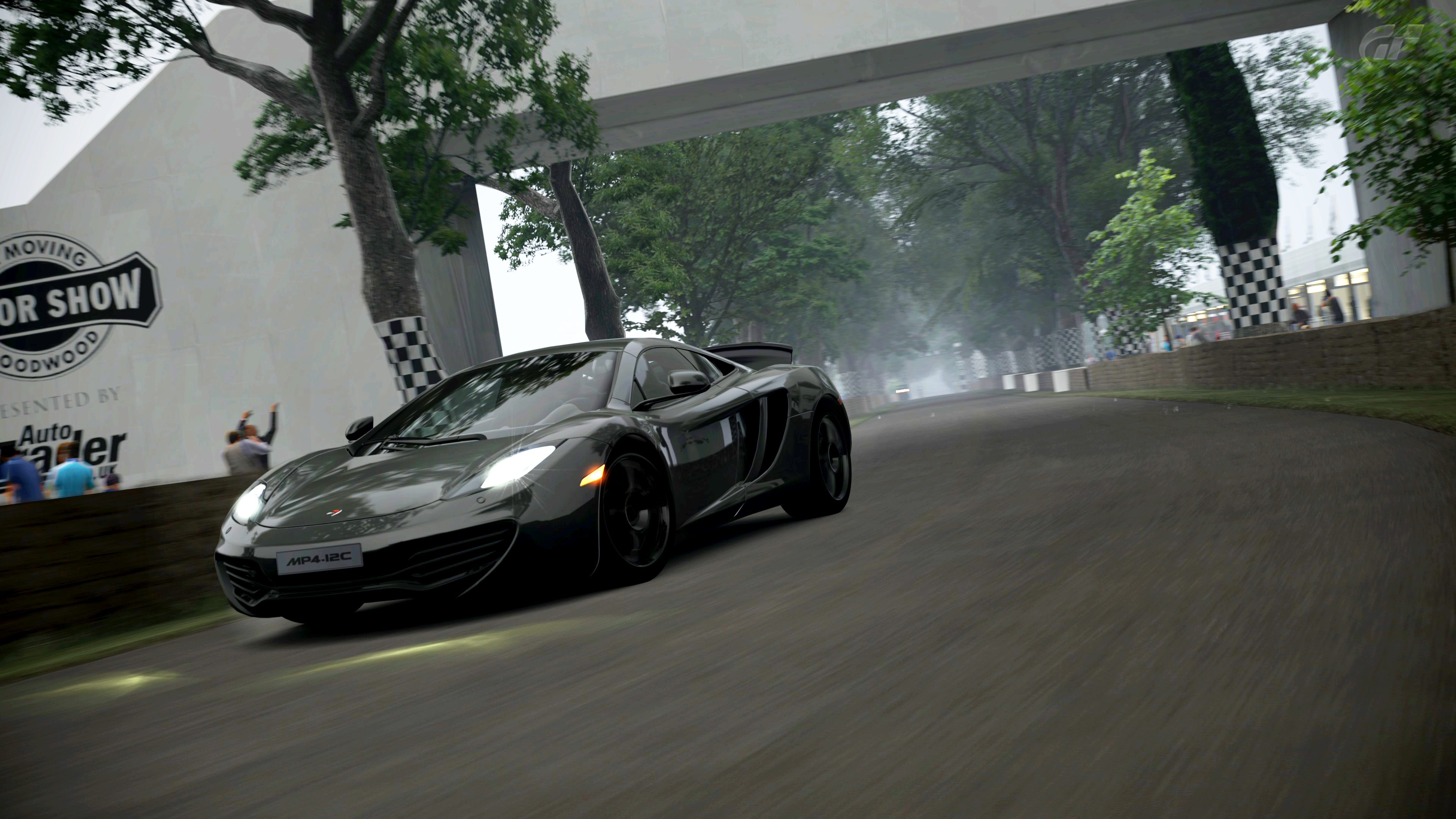 Mclaren(1).jpg