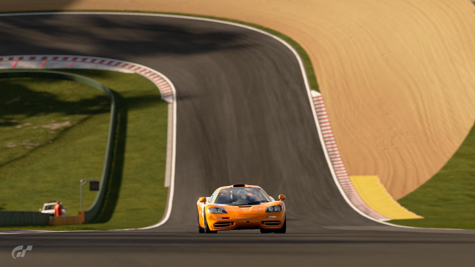 McLaren F1 in the clear