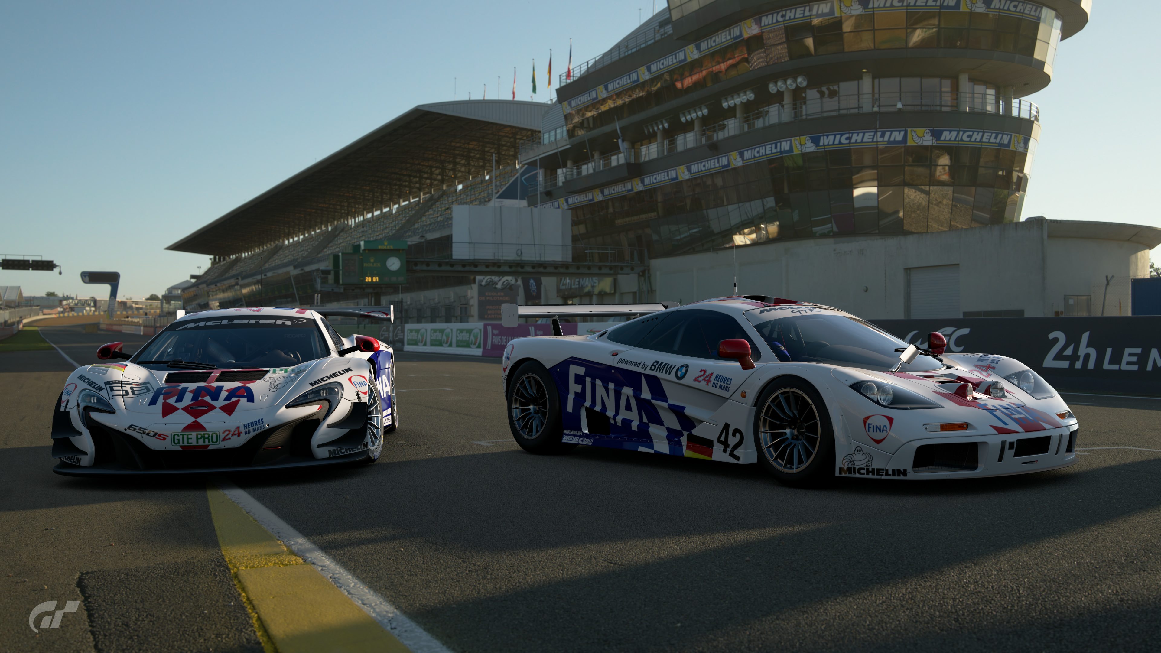 Mclaren FINA Family