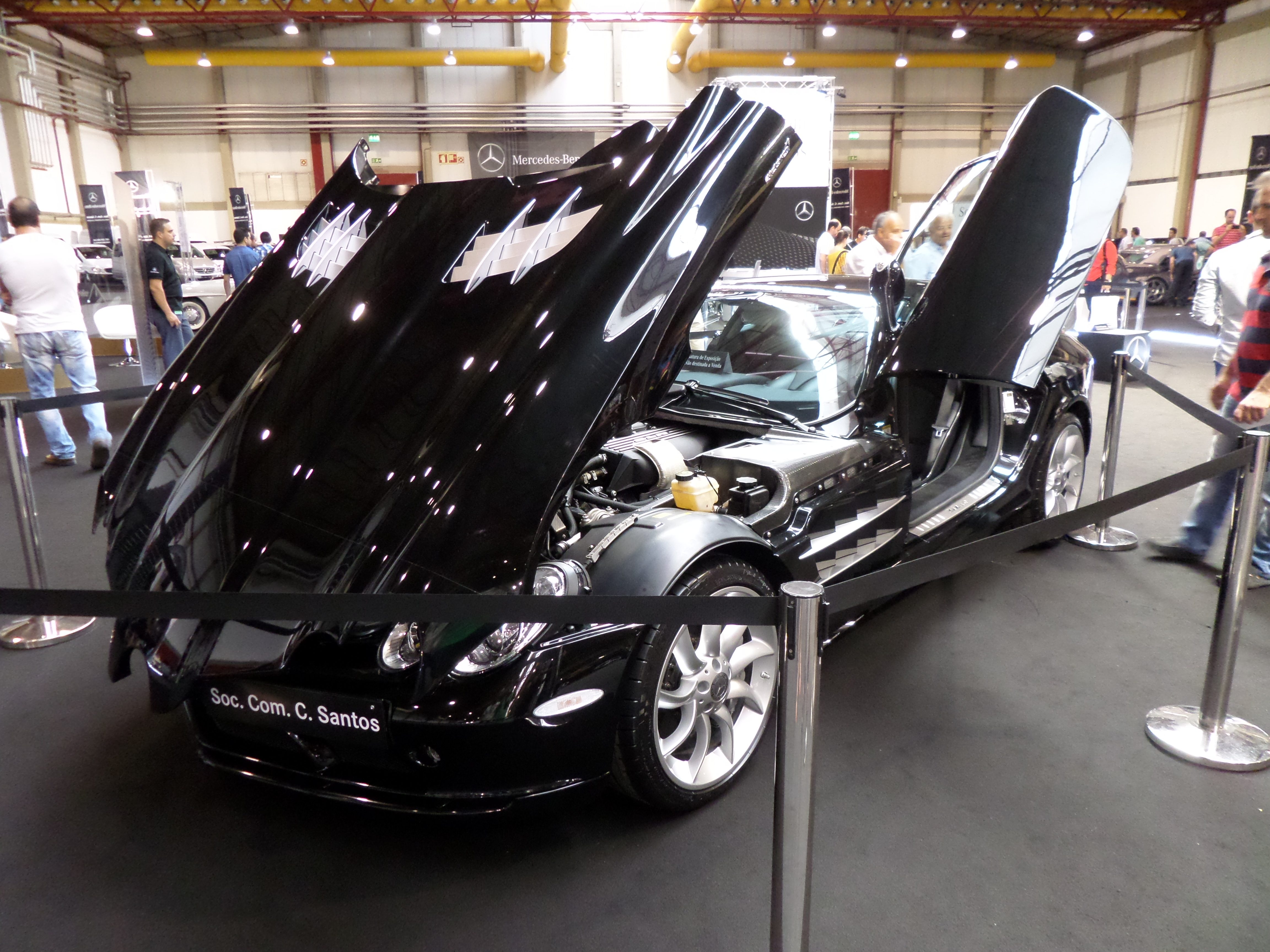 Mercedes SLR Mcclaren: Fully open for business. Literally