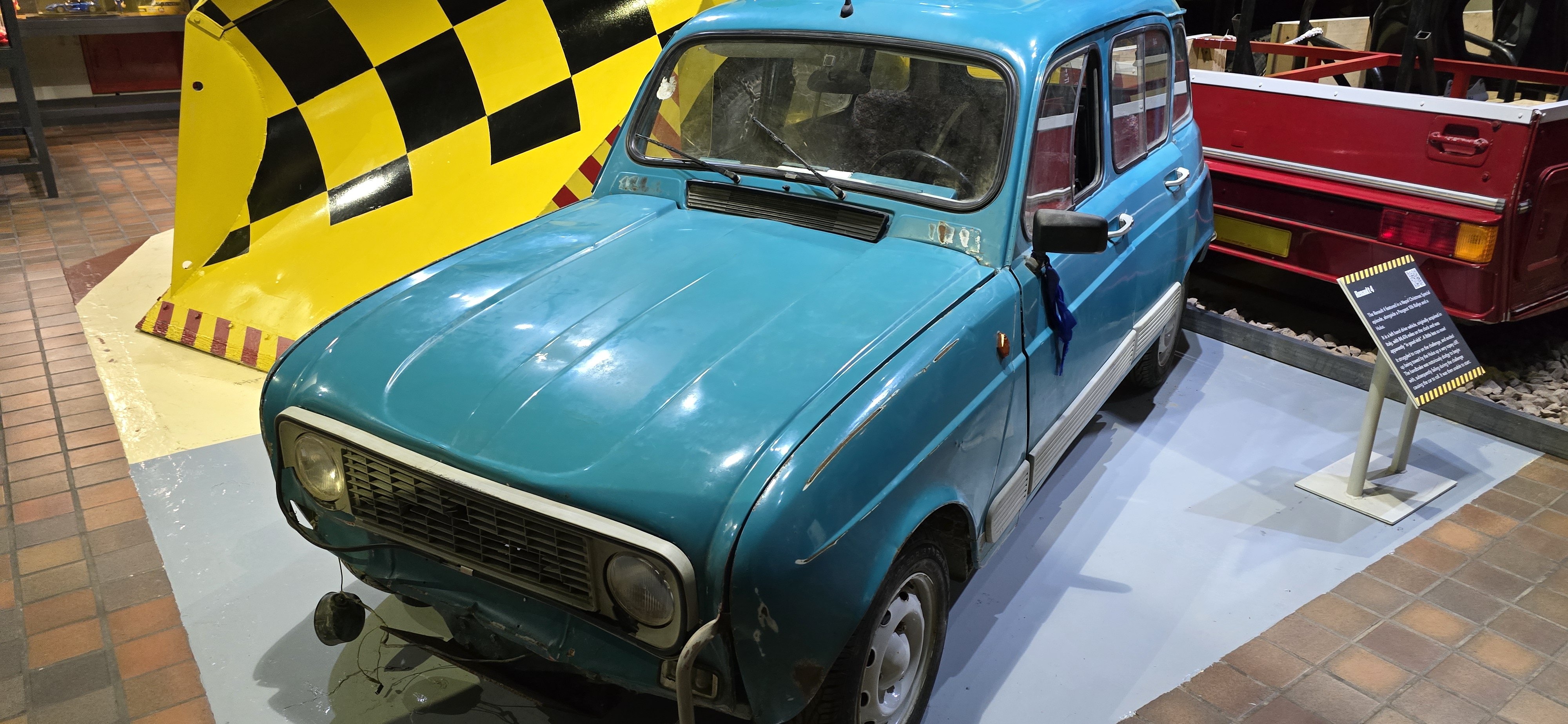 Nepal Renault 4