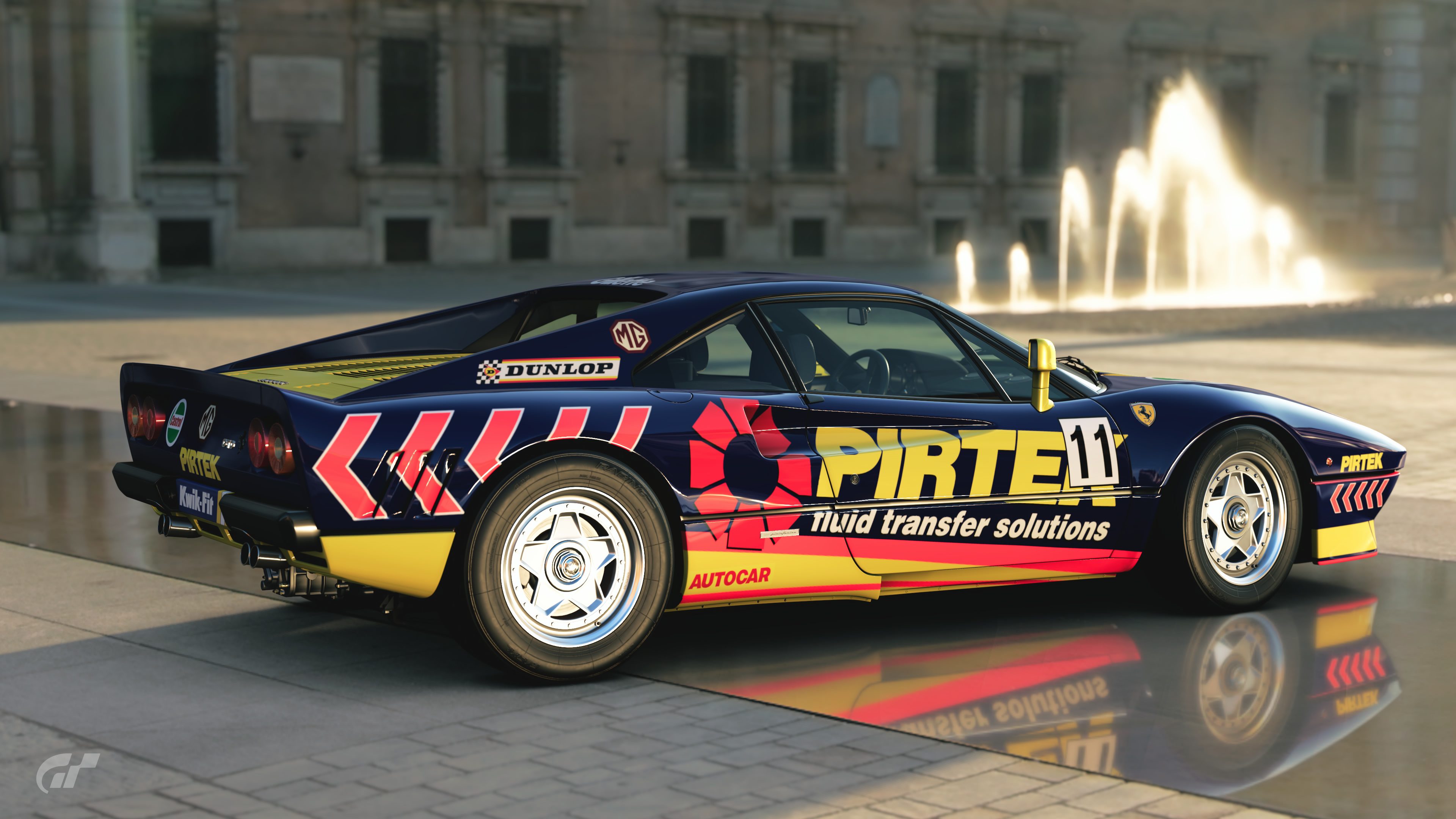 Pirtek Ferrari GTO (right)