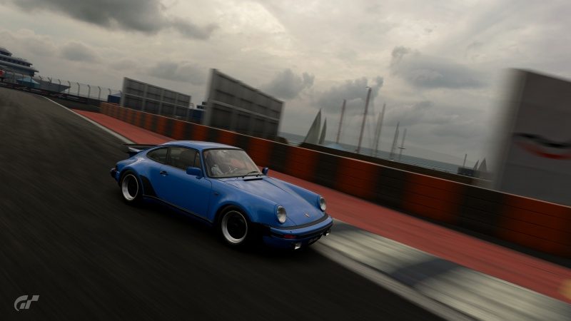 Porsche 930 Turbo - Dragon Trail 5.jpg