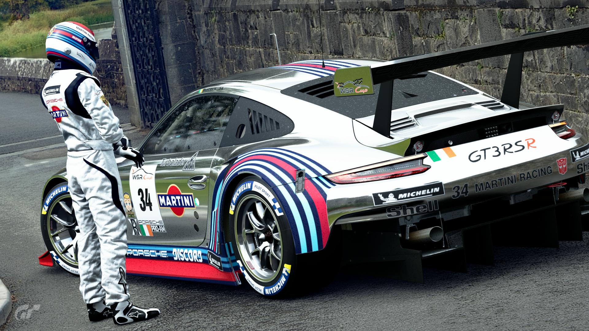 Porsche Martini Racing.jpg