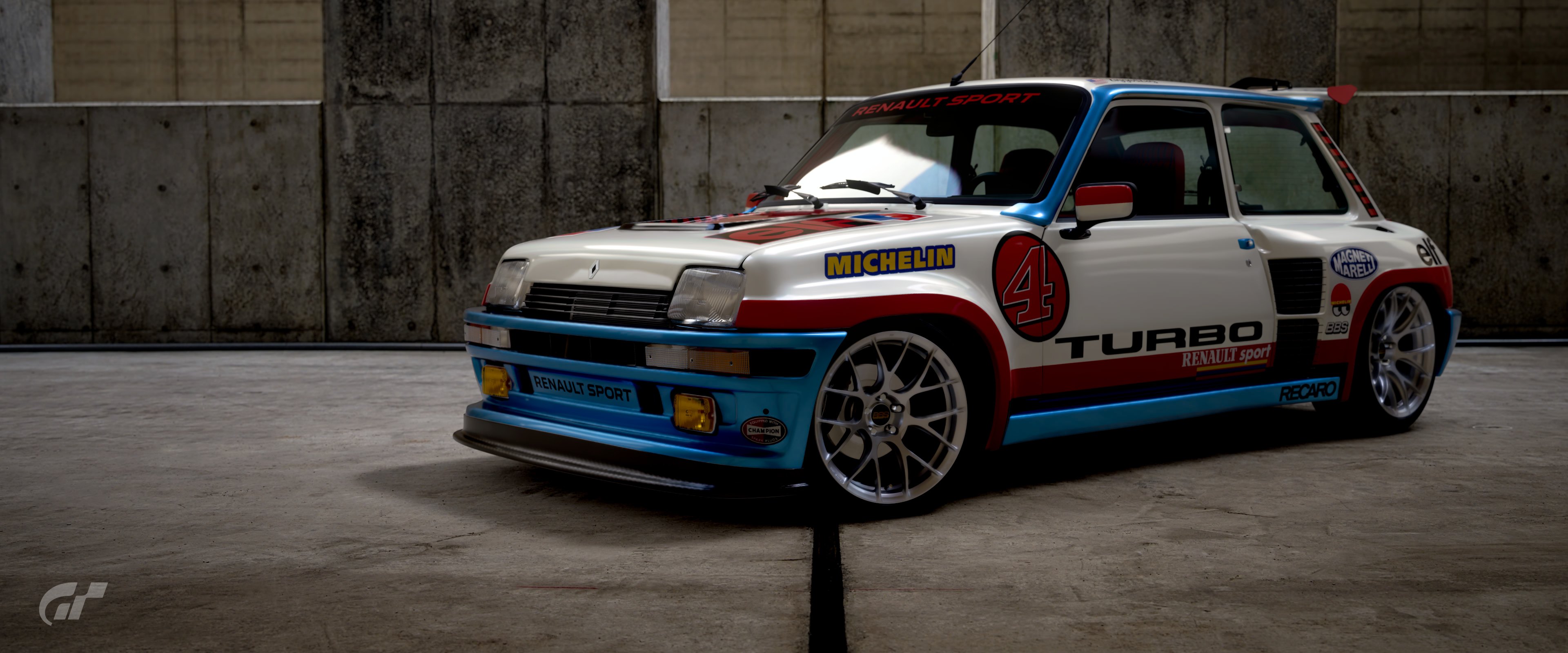 Renault2.jpg