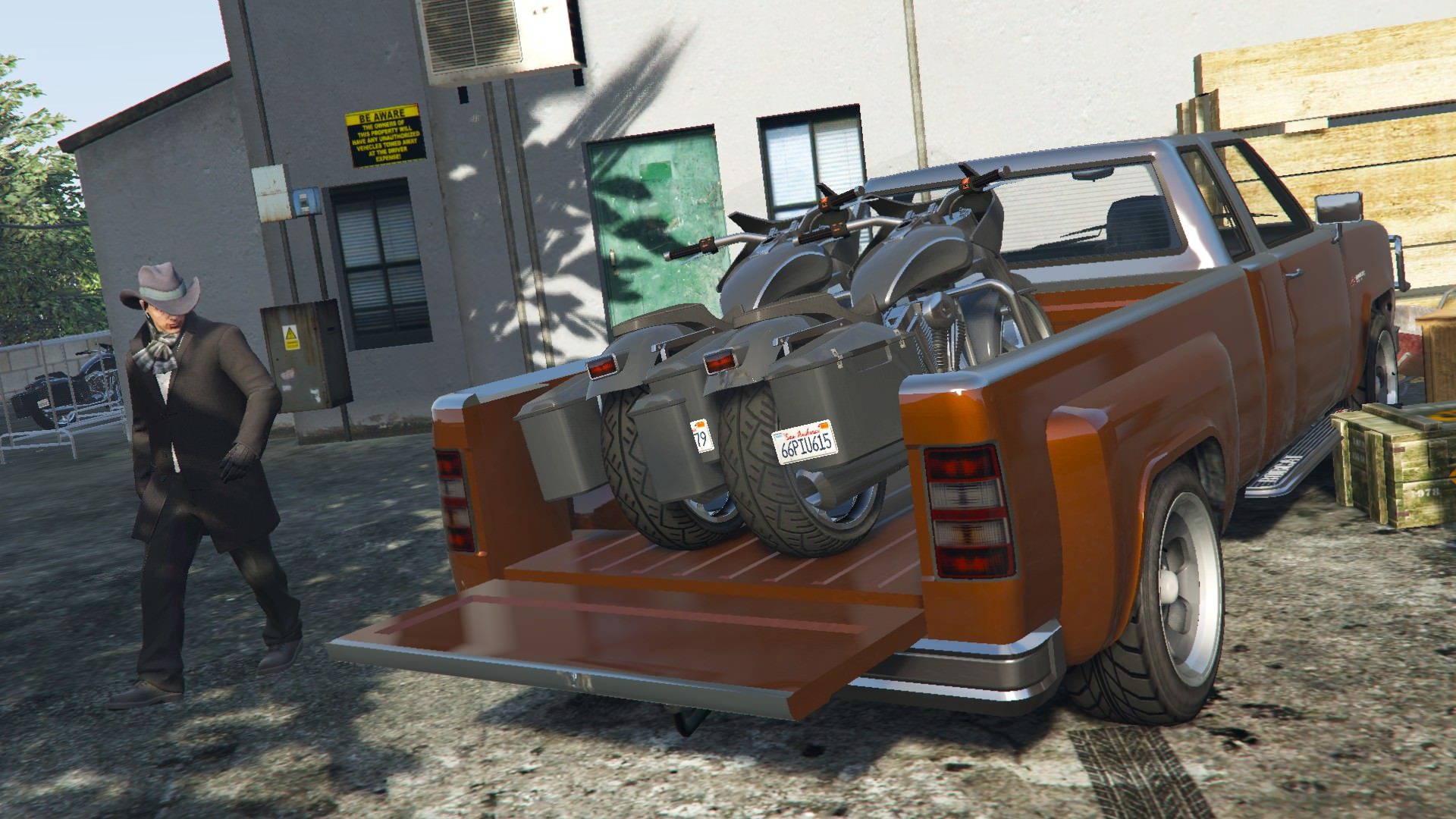 Revolver Bobcat makes themselves useful during a biker business sale 7