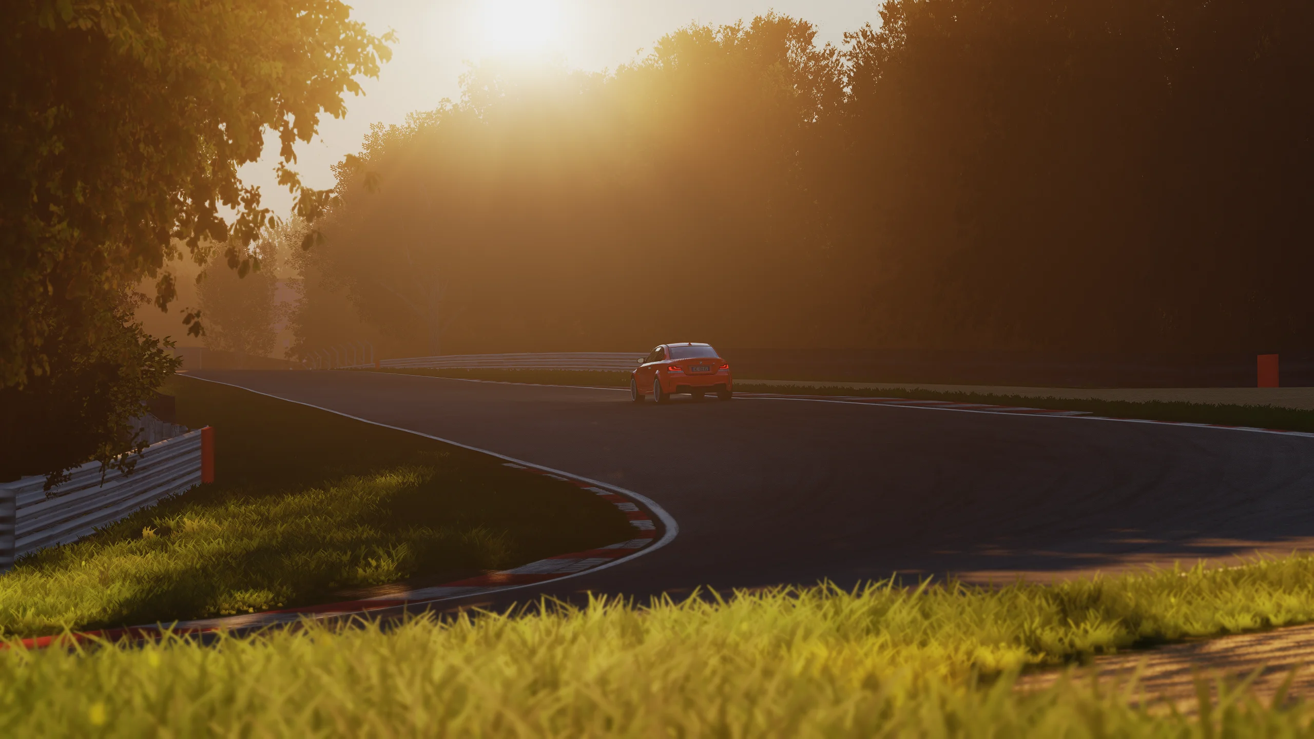 Screenshot_bmw_1m_ks_brands_hatch_18-9-126-0-5-16.webp