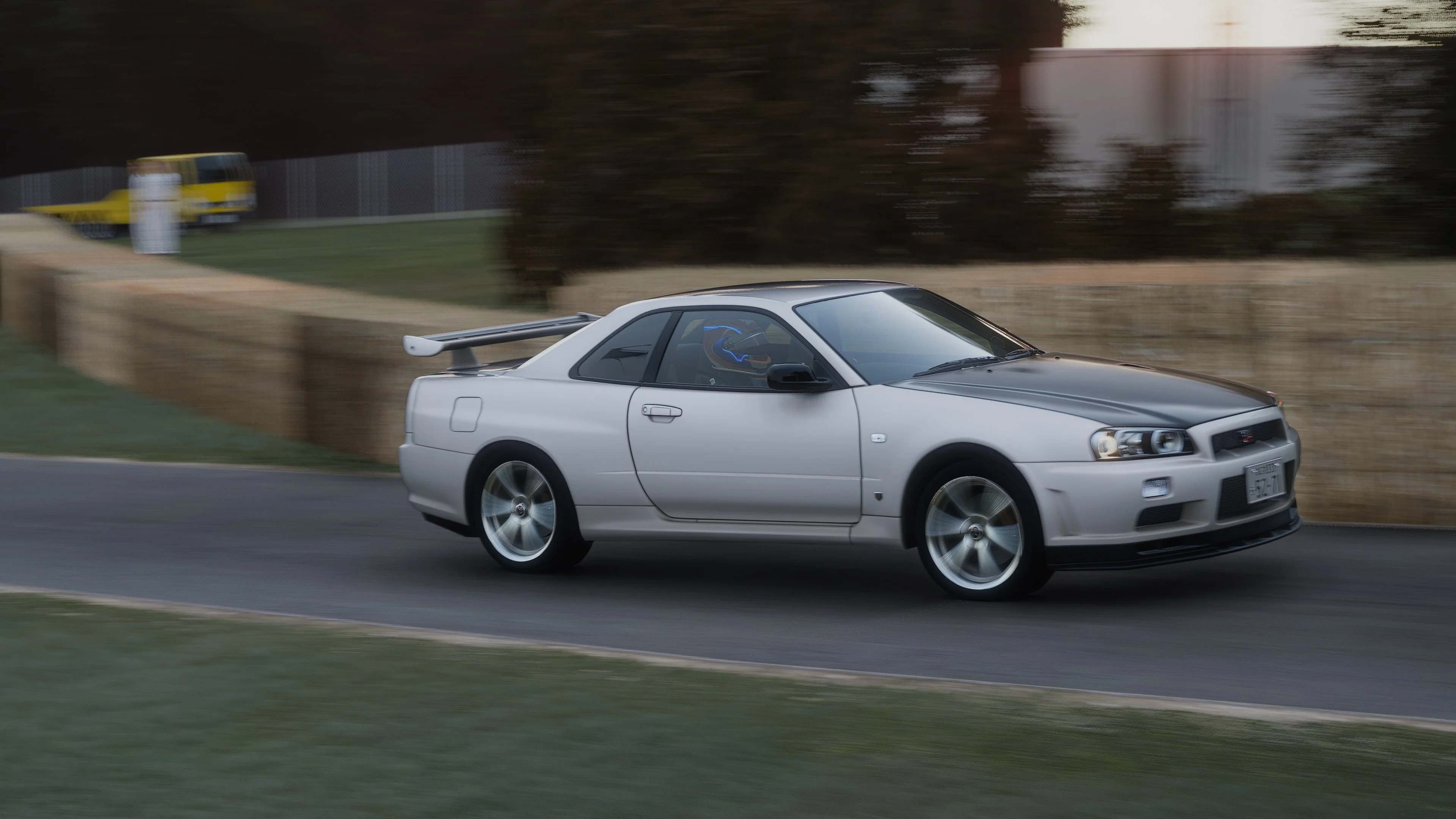 Screenshot_j8_nissan_r34_vspec2_n1_g333_goodwood_hillclimb_17-9-126-13-3-53.webp