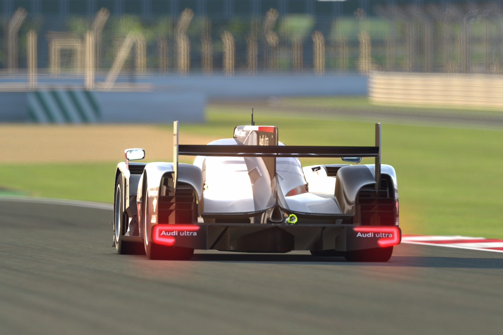 Silverstone Grand Prix Circuit_7.jpg