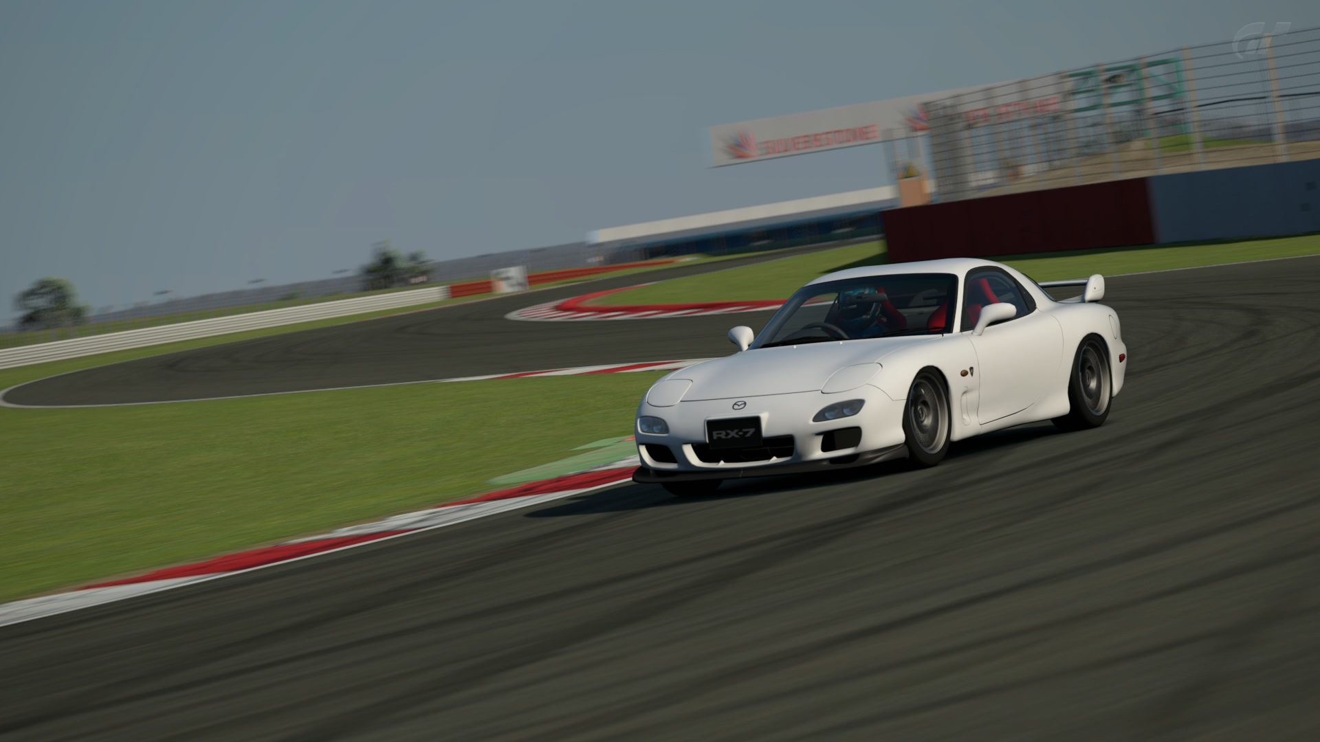 Silverstone National Circuit.jpg