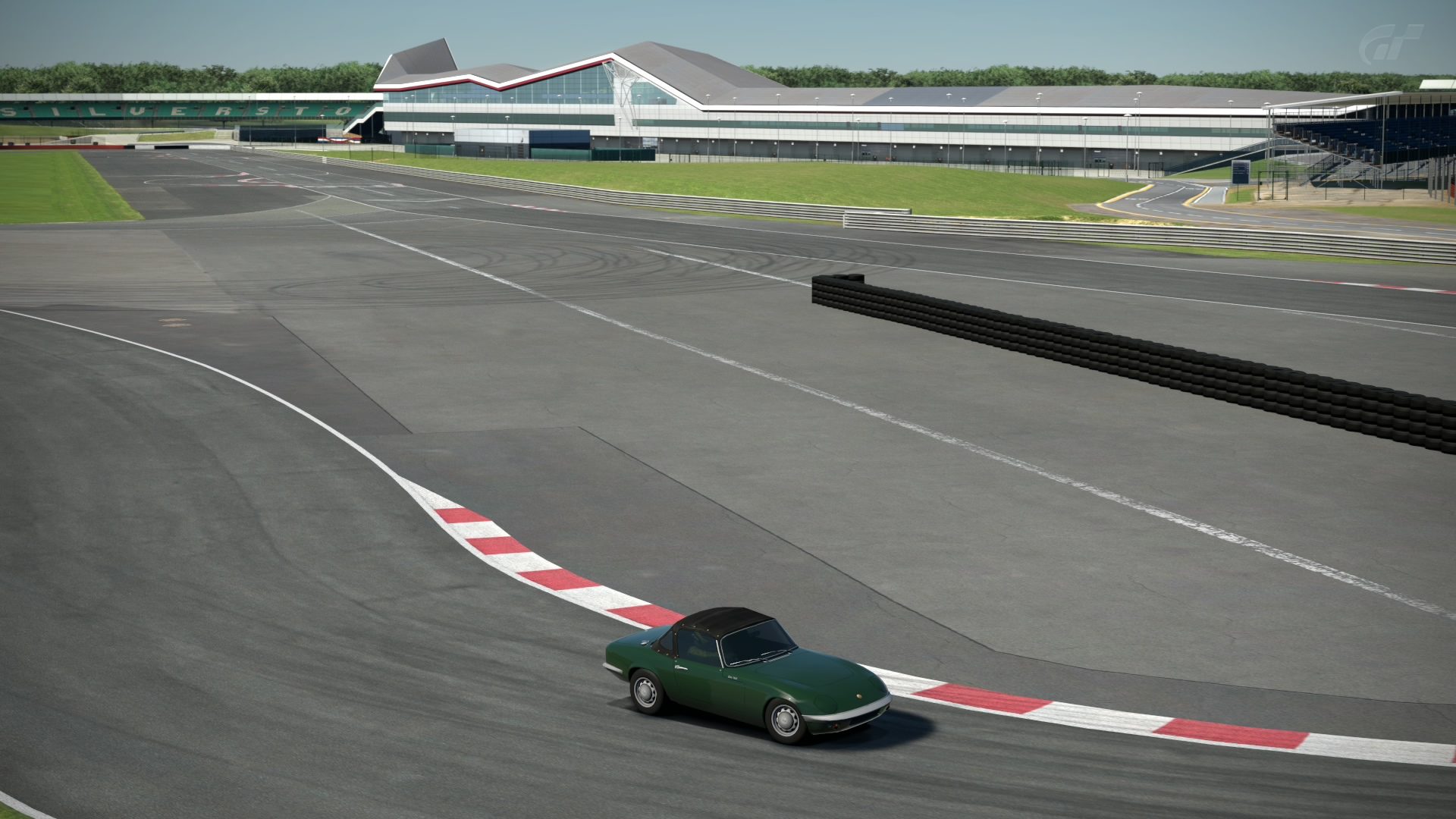 Silverstone The Stowe Circuit_10