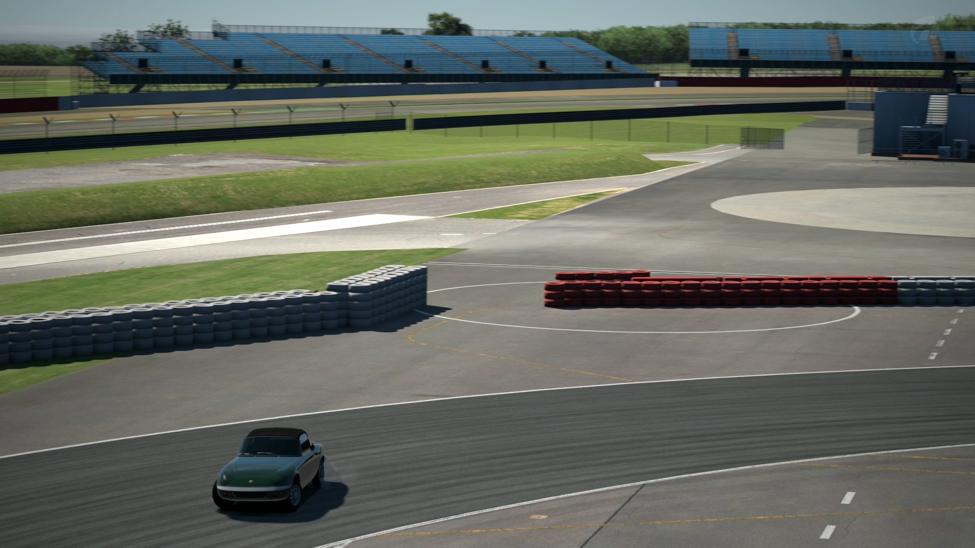 Silverstone The Stowe Circuit_6