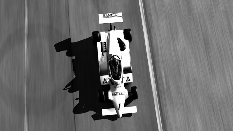 Silverstone_ Stowe Circuit_7.jpg