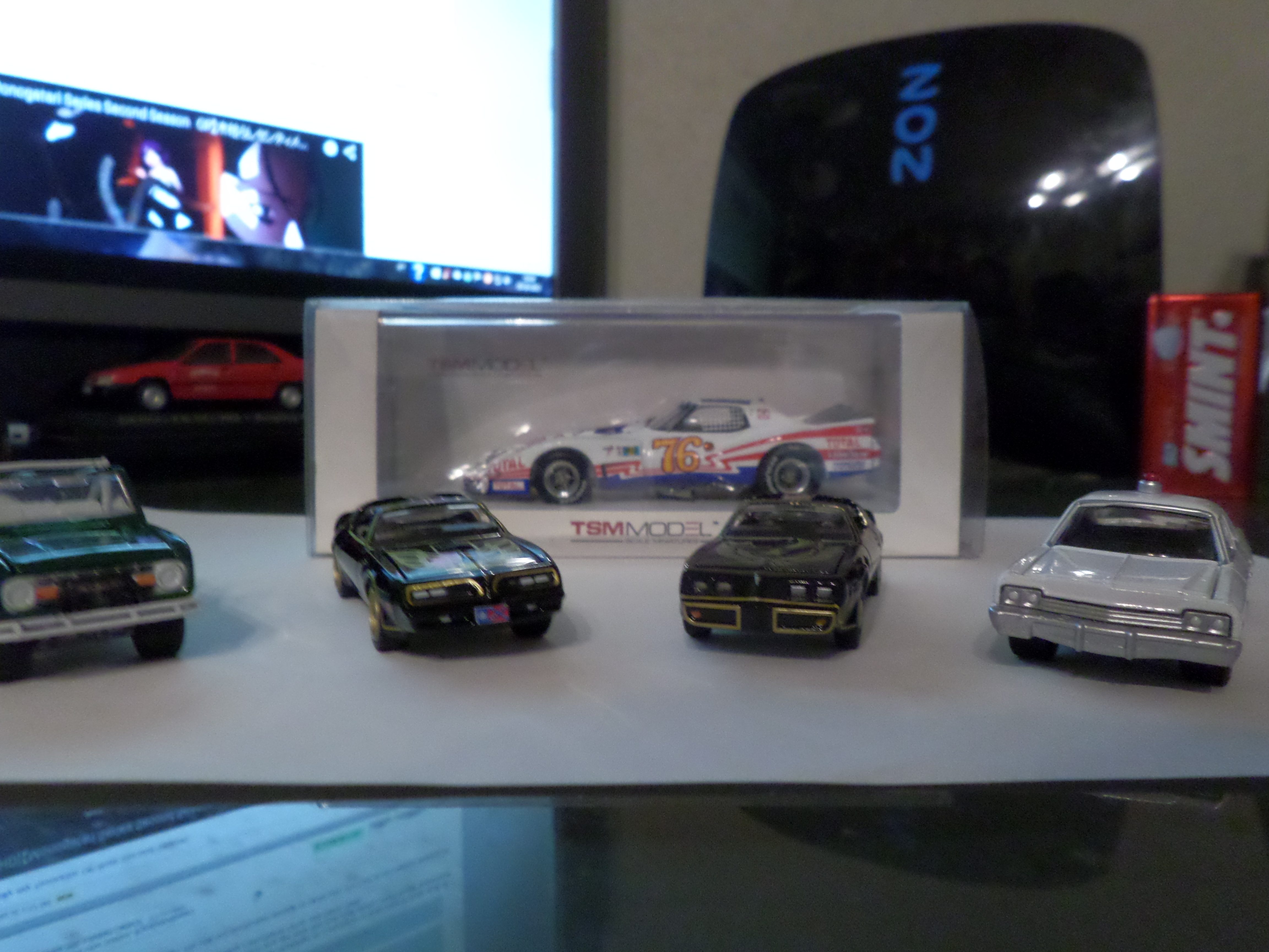 Smokey and a lot of Bandits: Greenlight Models' Smokey & The Bandit 4-car set - Now featuring a Le Mans Corvette, because 'Murica!