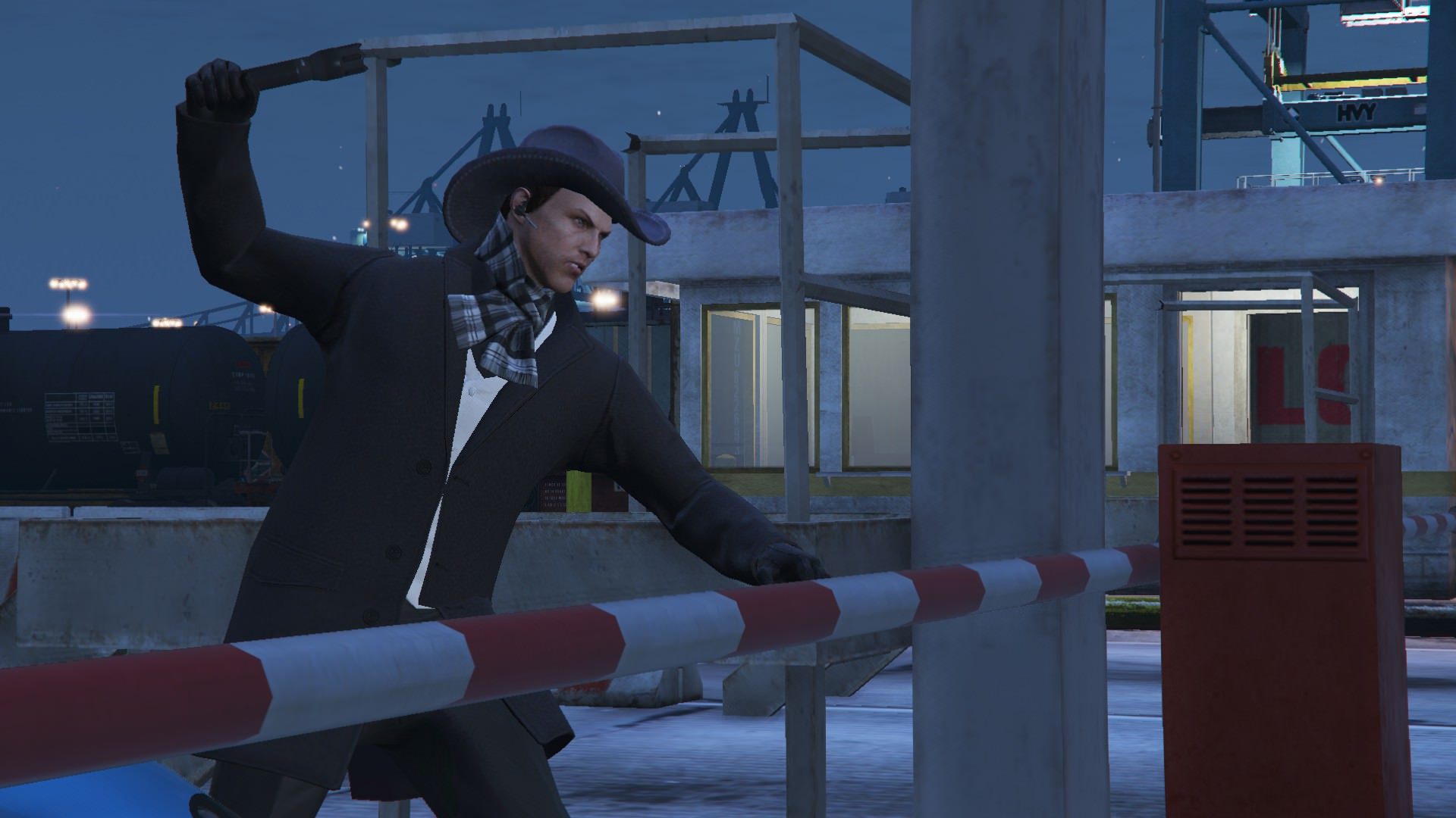 The escapades of the bubblegum Stinger GT and a stubborn boom gate by the docks 5