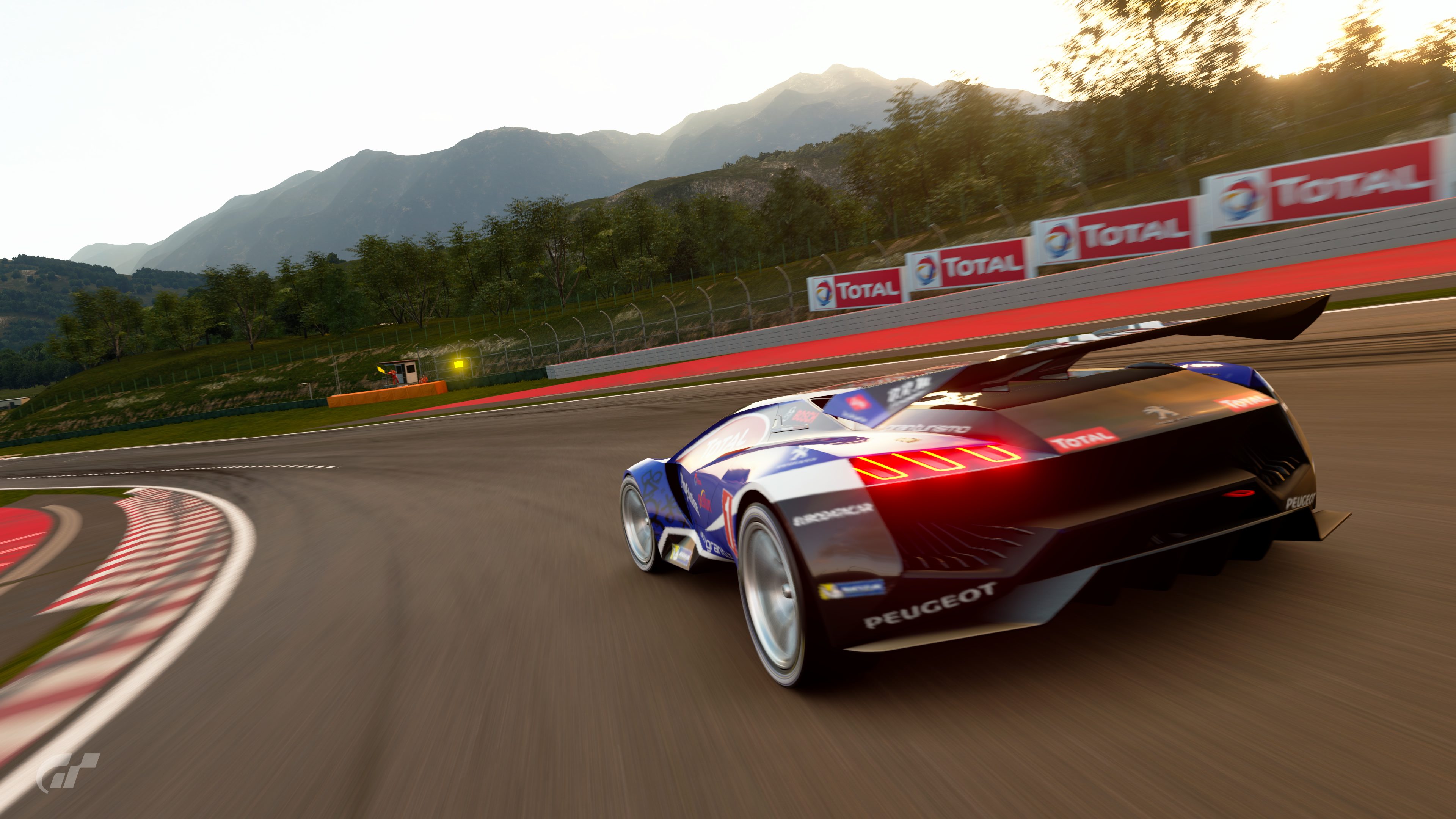The Peugeot practices for a race coming soon 5