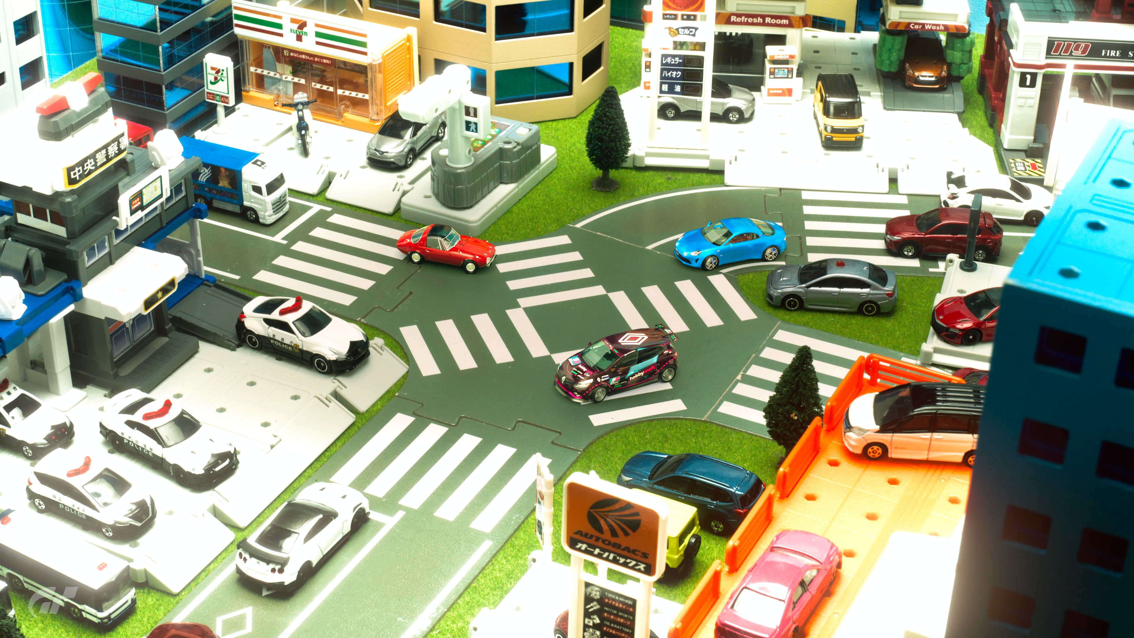 Tomica Town__1.jpeg